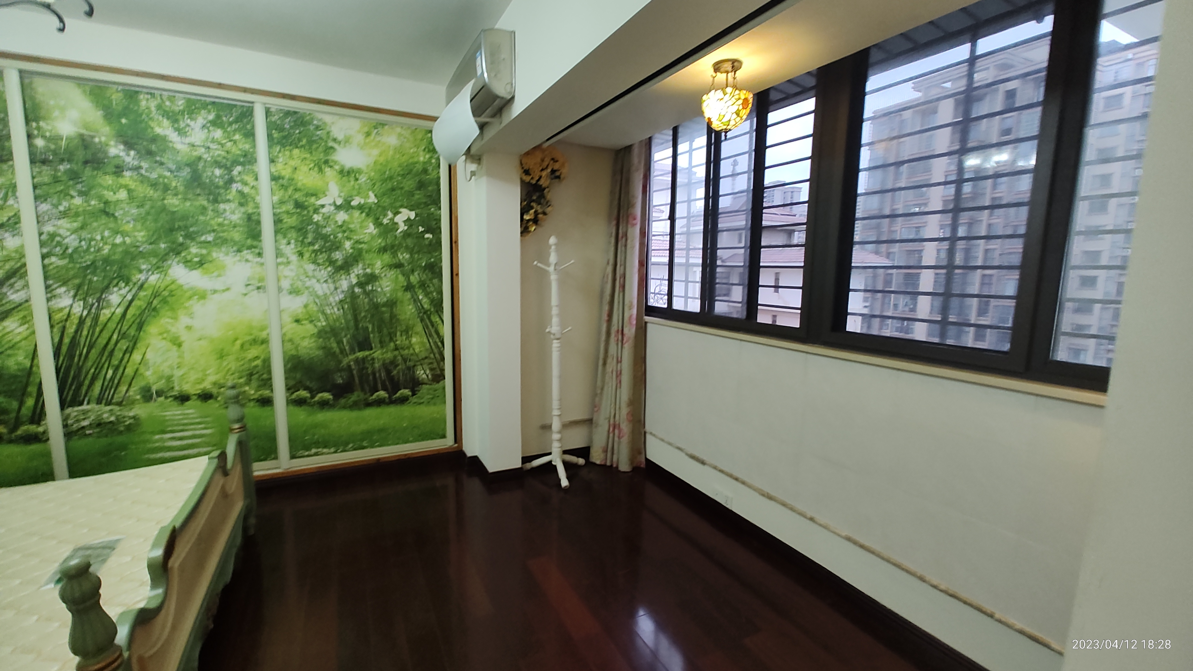 南海绿洲 4室2厅3卫 4500.0元/月 南海绿洲 4室2厅3卫 4500.0元/月室内图