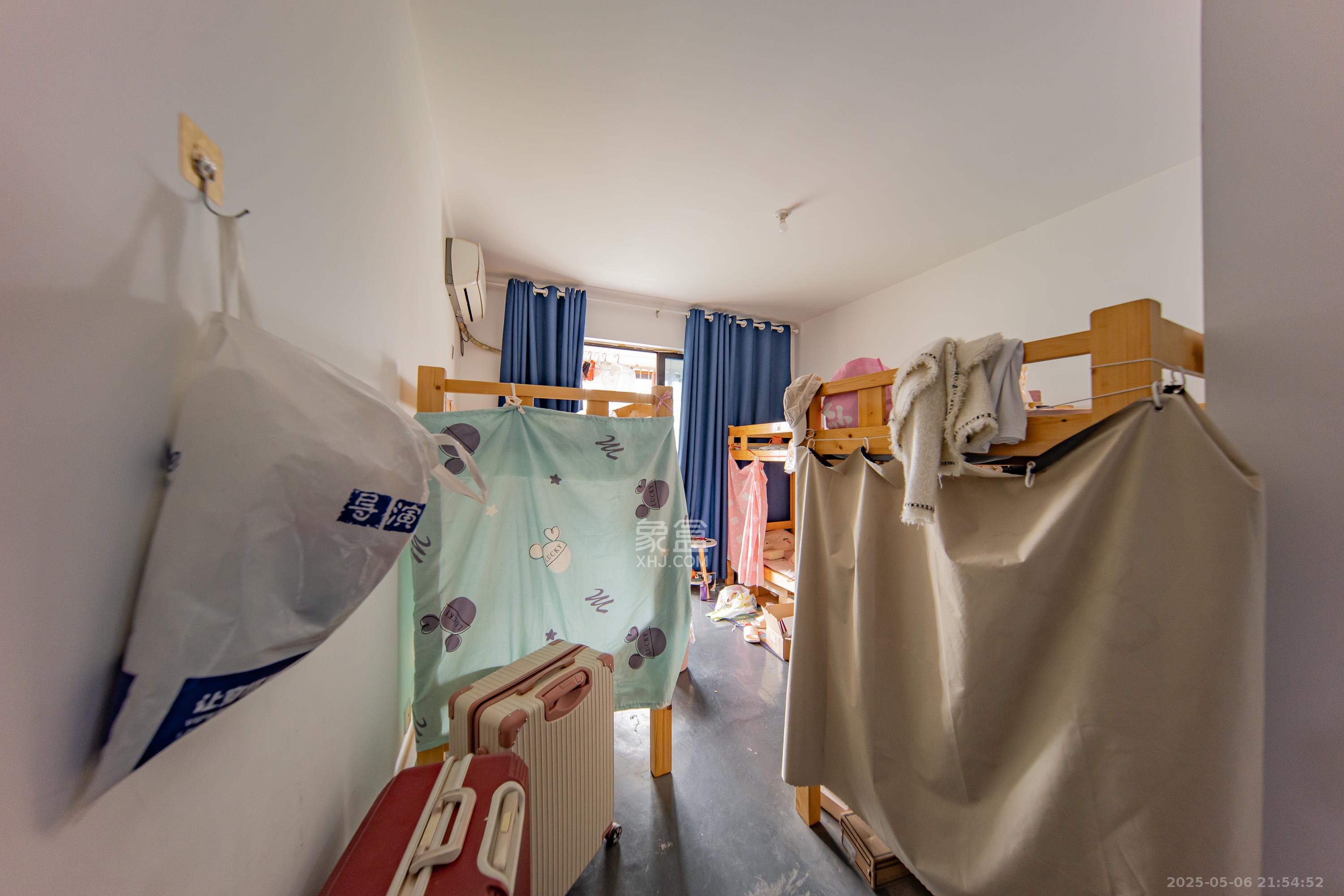 中国铁建洋湖苑  3室2厅2卫    122.0万 中国铁建洋湖苑  3室2厅2卫    122.0万卧室