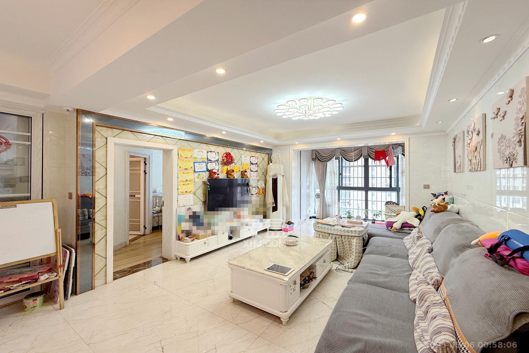 明发国际城 3室2厅2卫 90.0万 明发国际城 3室2厅2卫 90.0万客厅