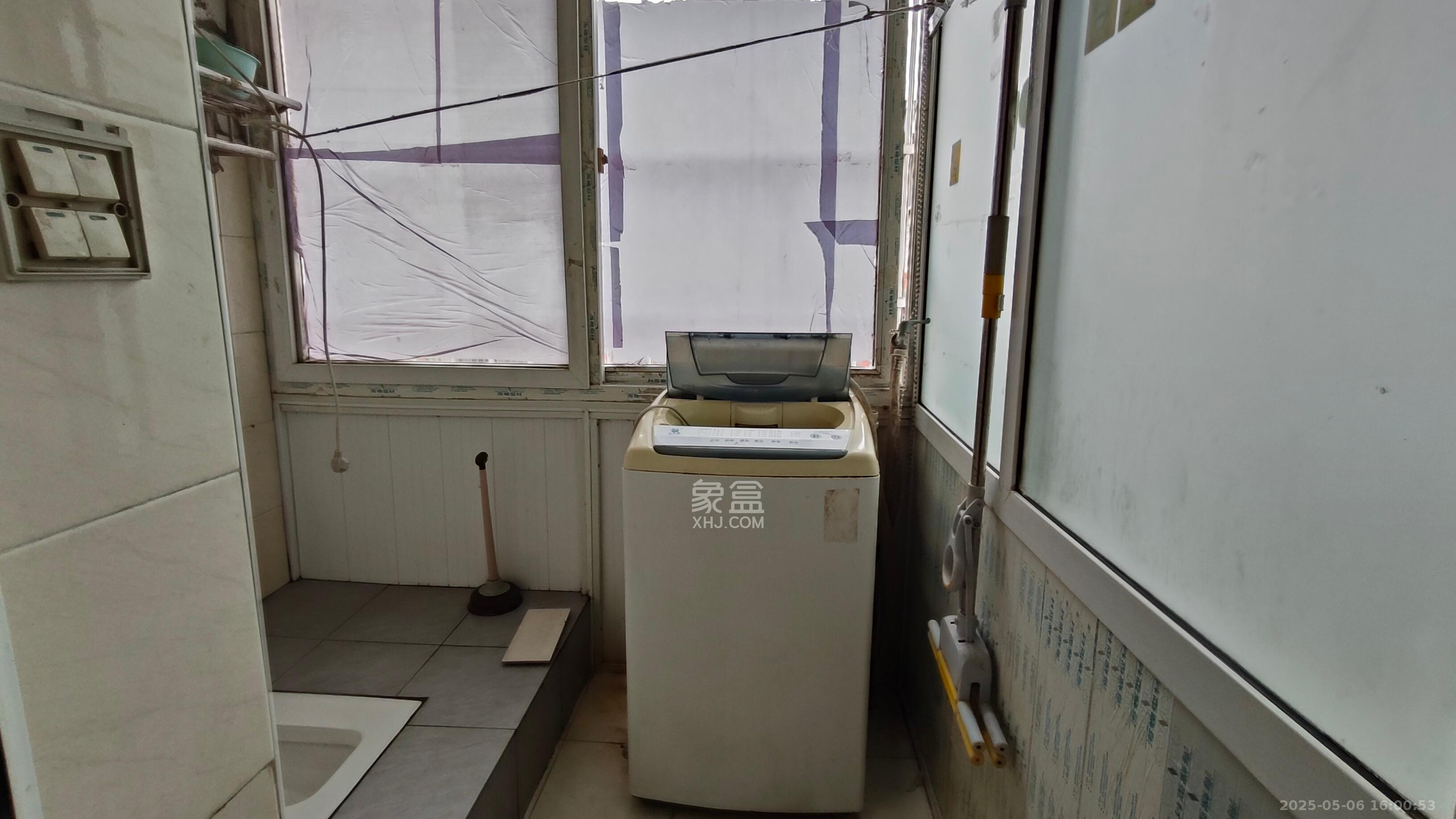 湘绣城  2室1厅1卫   1300.00元/月室内图