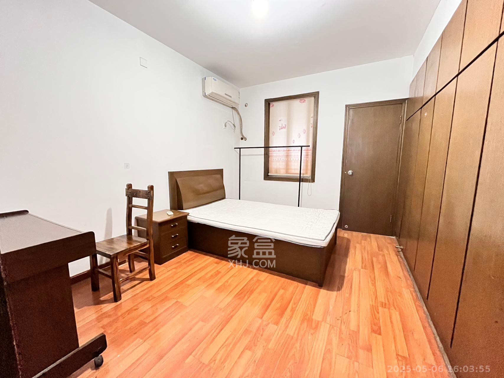 芙蓉区教师村 3室2厅1卫 1600.0元/月 芙蓉区教师村 3室2厅1卫 1600.0元/月室内图