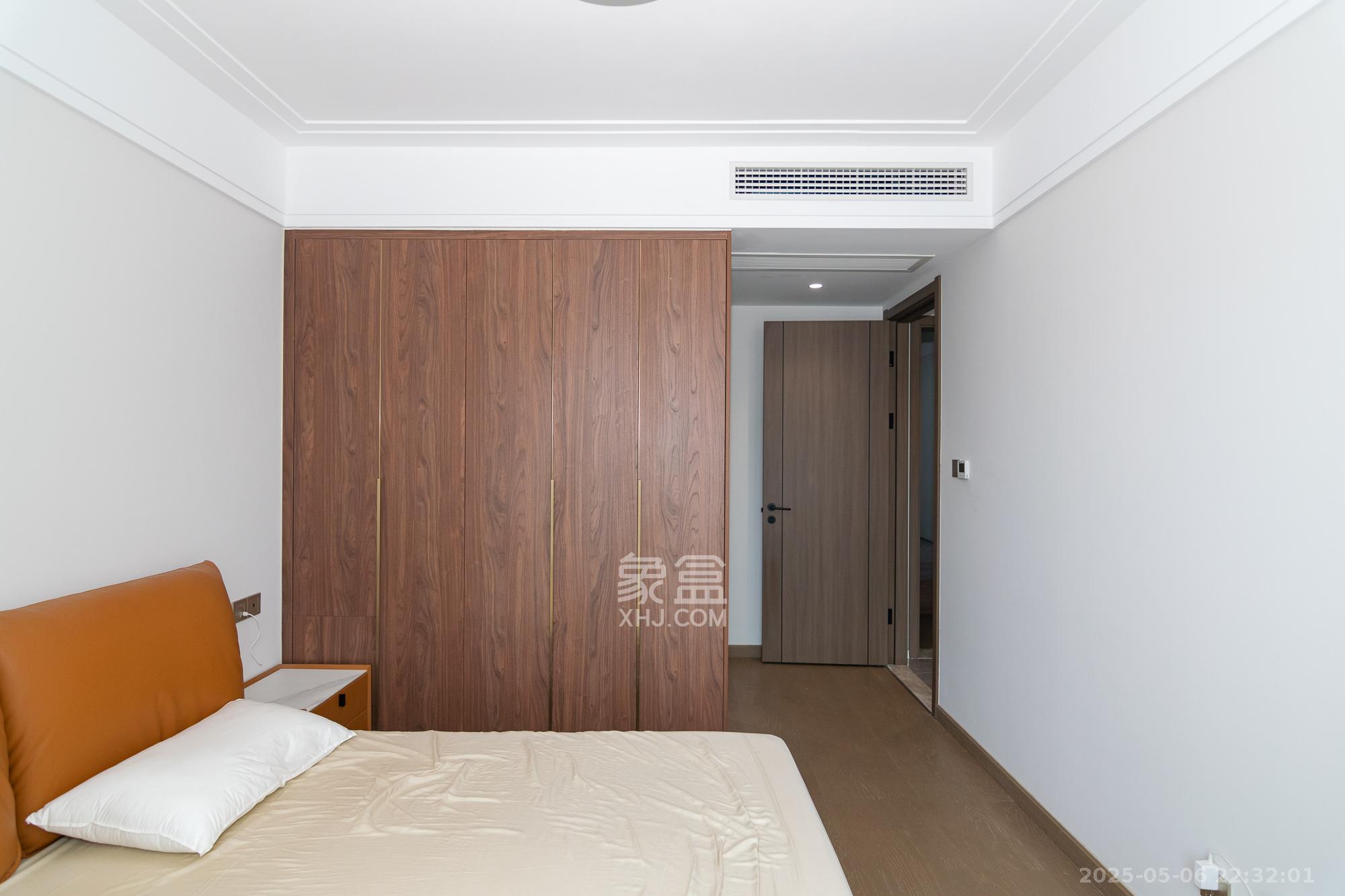 阳光城联利悦澜府  3室2厅2卫    89.0万 阳光城联利悦澜府  3室2厅2卫    89.0万卧室