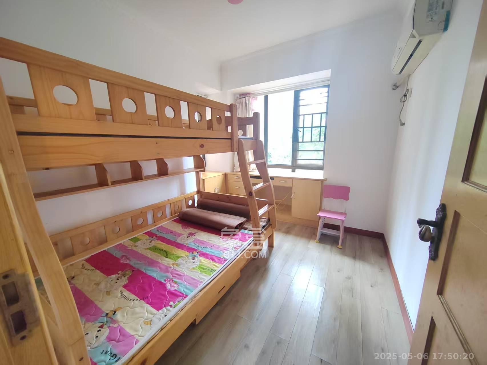 金侨城 3室2厅1卫 1400.0元/月 金侨城 3室2厅1卫 1400.0元/月室内图