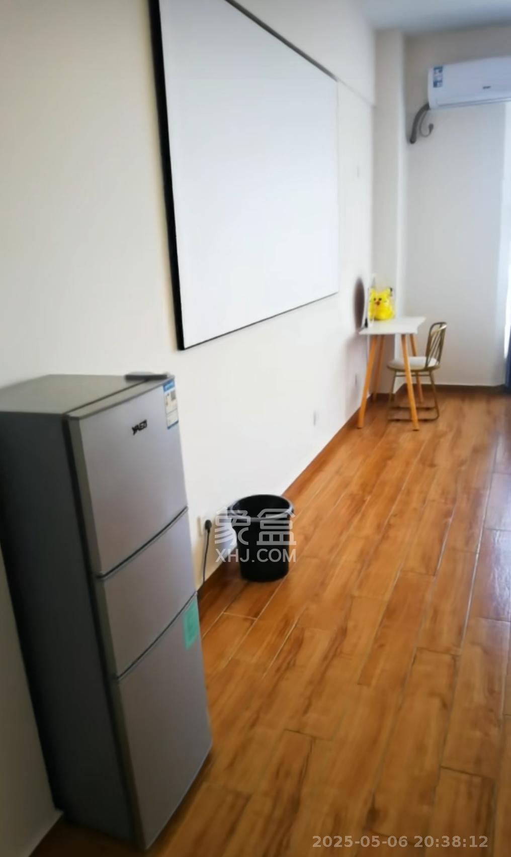 和府  1室1厅1卫    1980.0元/月 和府  1室1厅1卫    1980.0元/月室内图