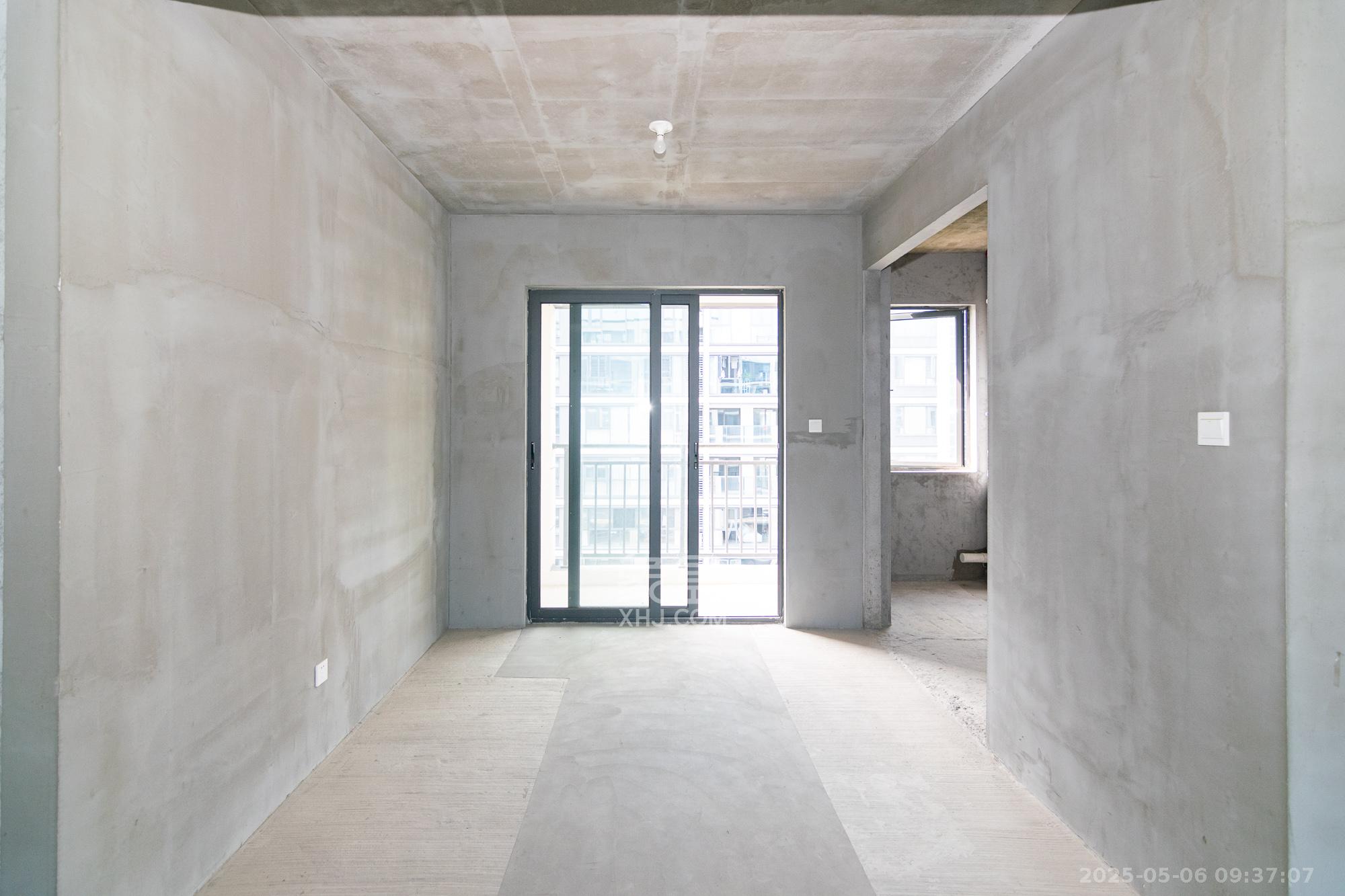 中交凤鸣九章 4室2厅2卫 180.0万 中交凤鸣九章 4室2厅2卫 180.0万客厅