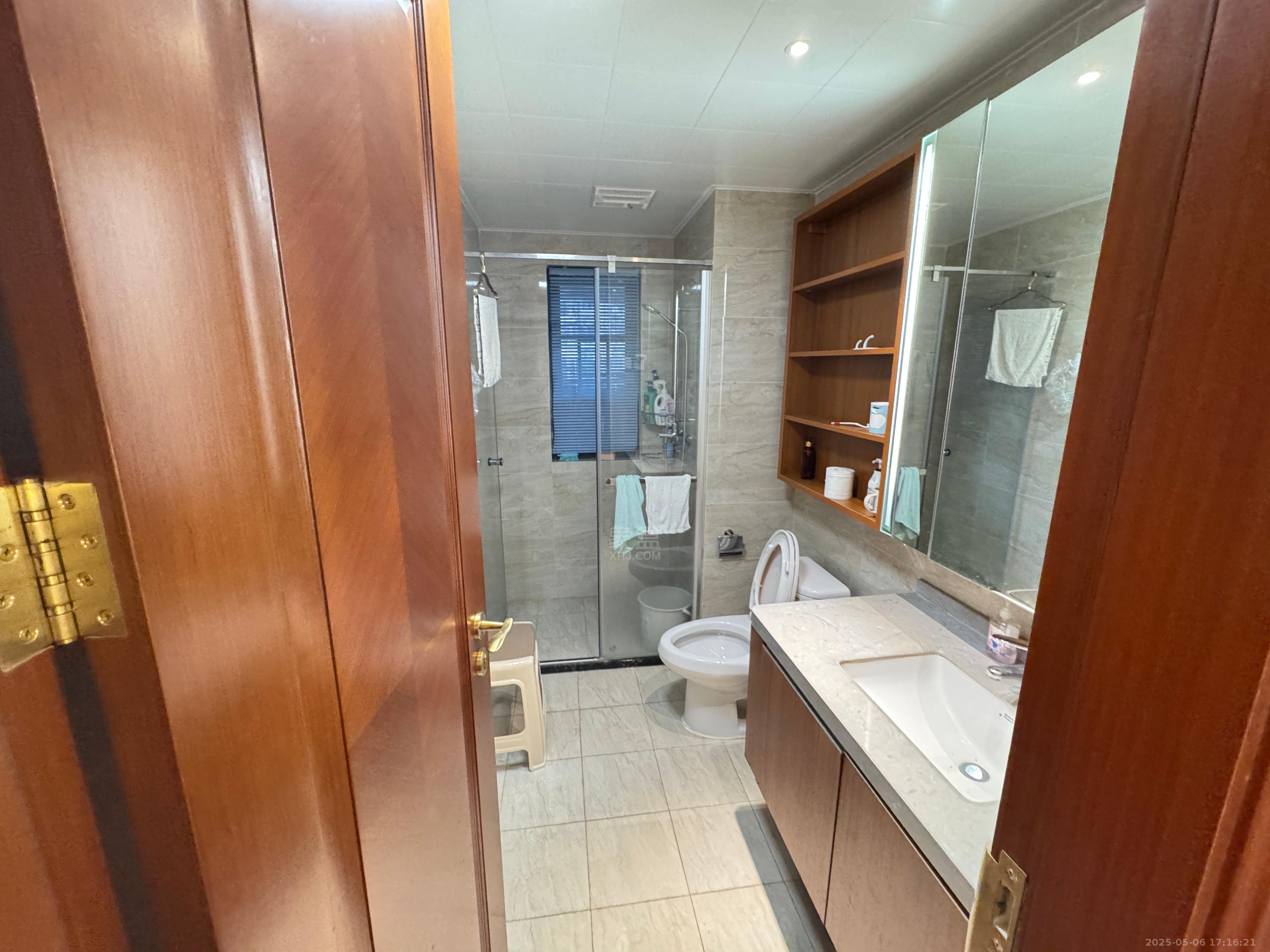 恒大华府 3室2厅2卫 2200.0元/月 恒大华府 3室2厅2卫 2200.0元/月室内图