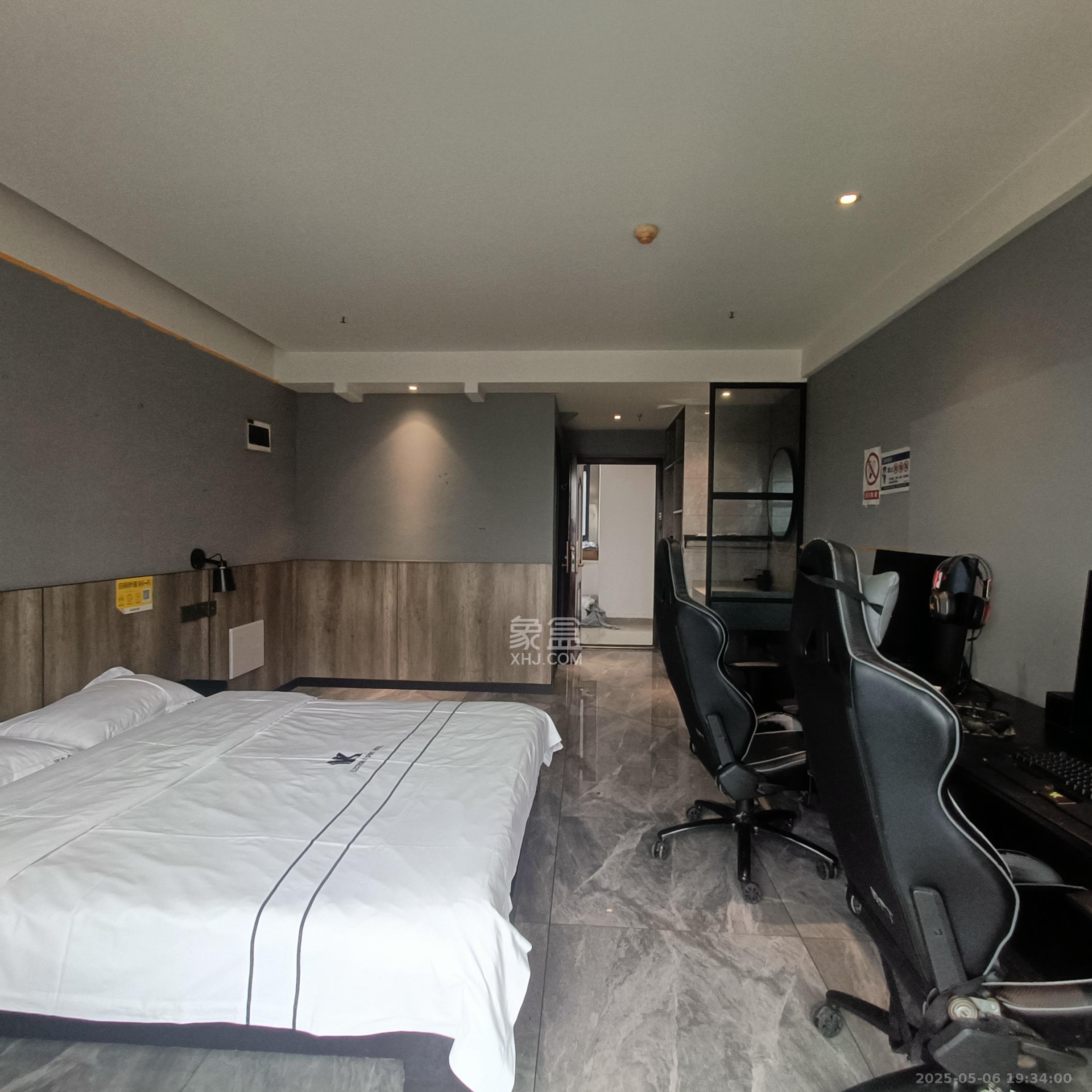 五峰国际  1室0厅1卫    1300.0元/月室内图