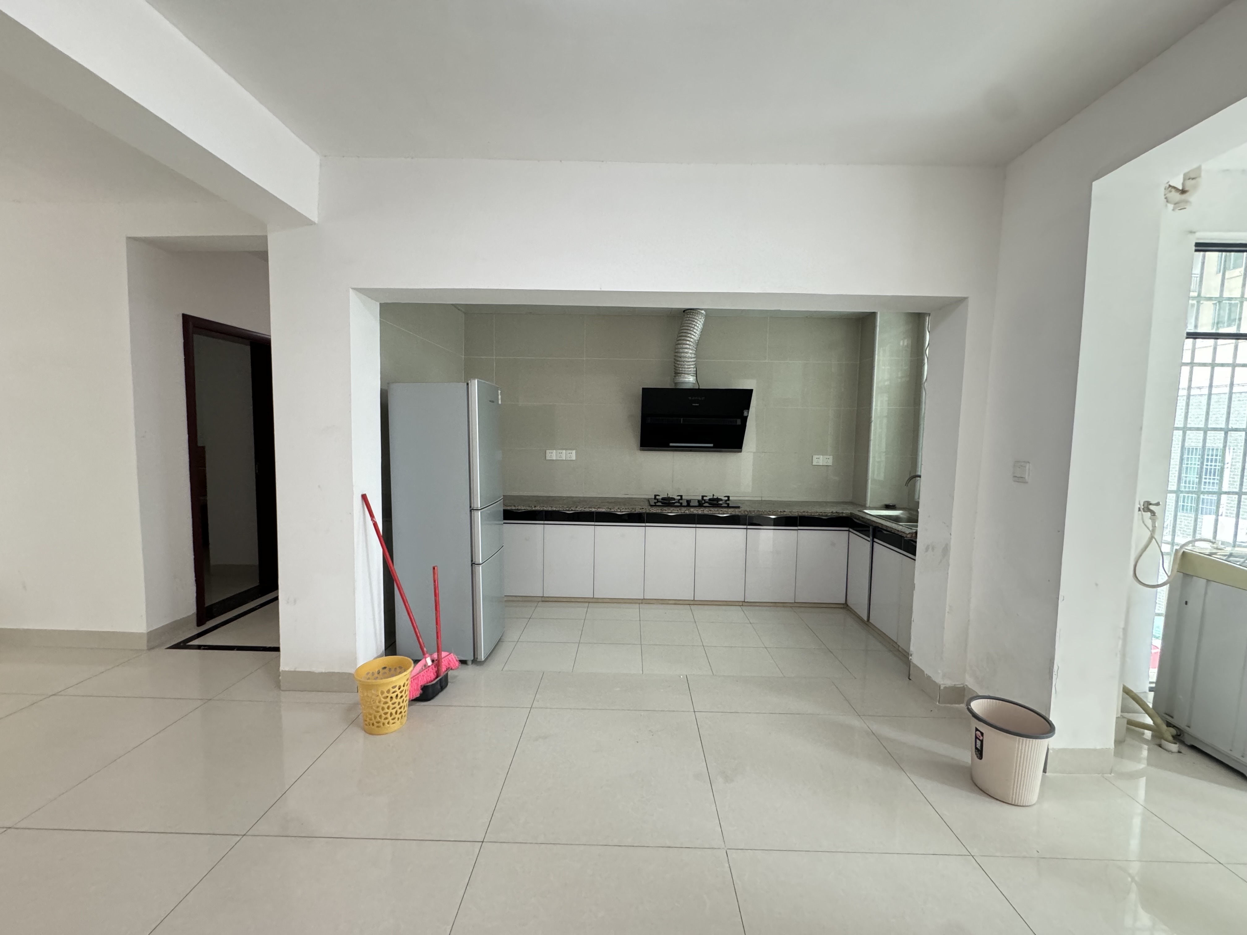 虎形山安置小区(进步社区) 2室1厅1卫 1500.0元/月 虎形山安置小区(进步社区) 2室1厅1卫 1500.0元/月室内图