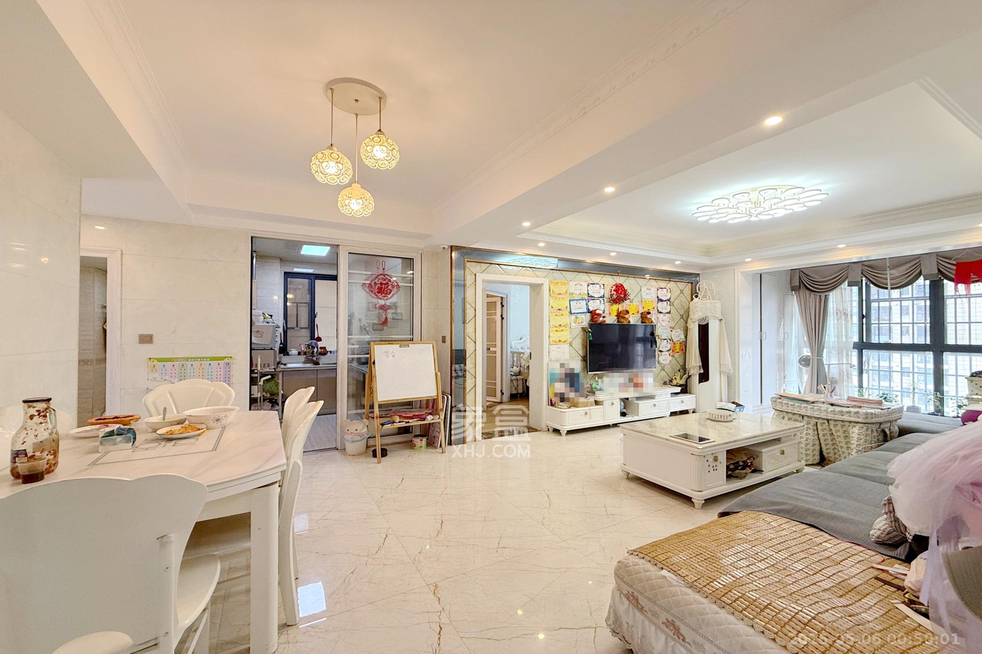 明发国际城 3室2厅2卫 90.0万 明发国际城 3室2厅2卫 90.0万客厅