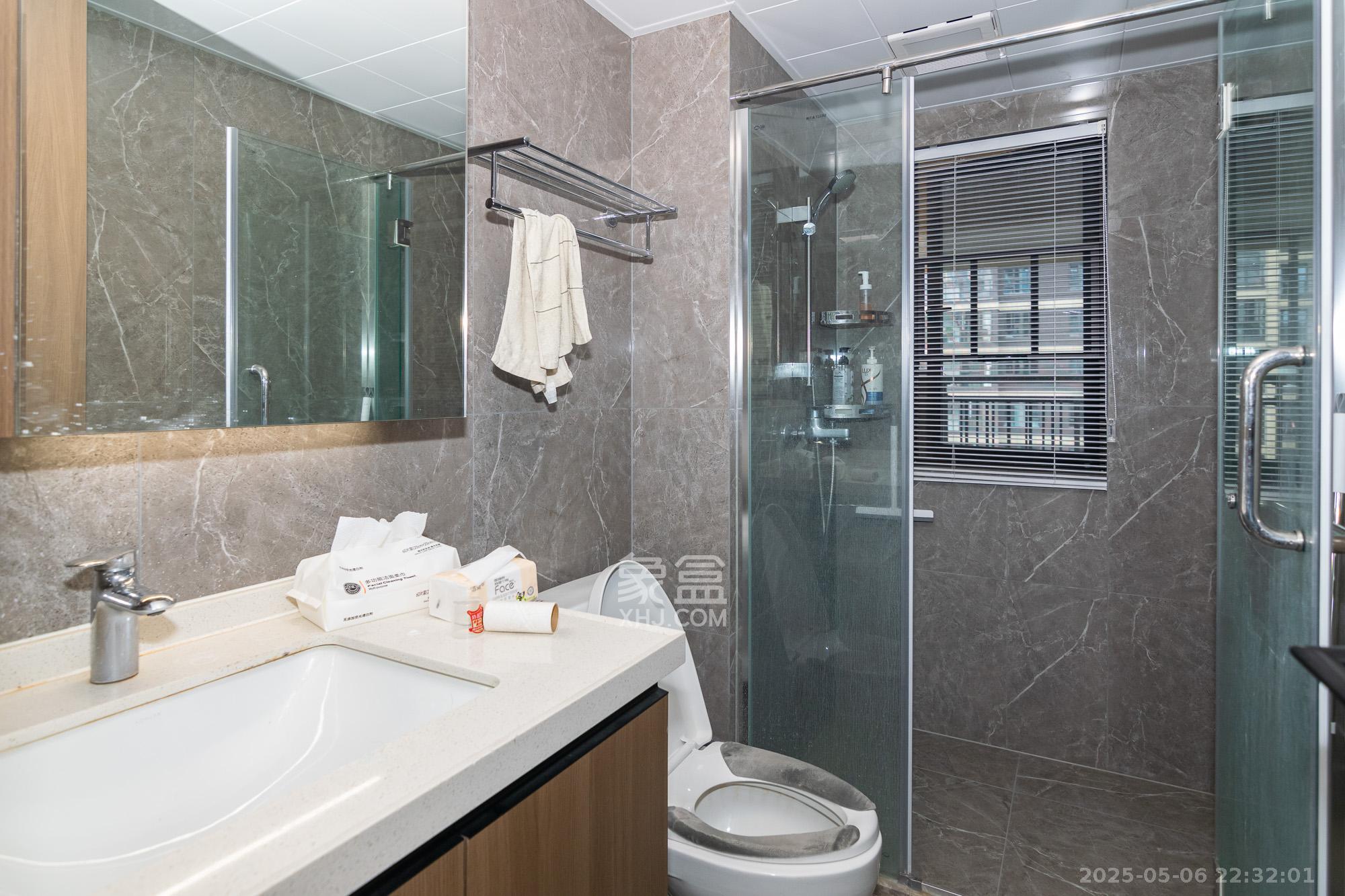 阳光城联利悦澜府  3室2厅2卫    89.0万 阳光城联利悦澜府  3室2厅2卫    89.0万卫生间