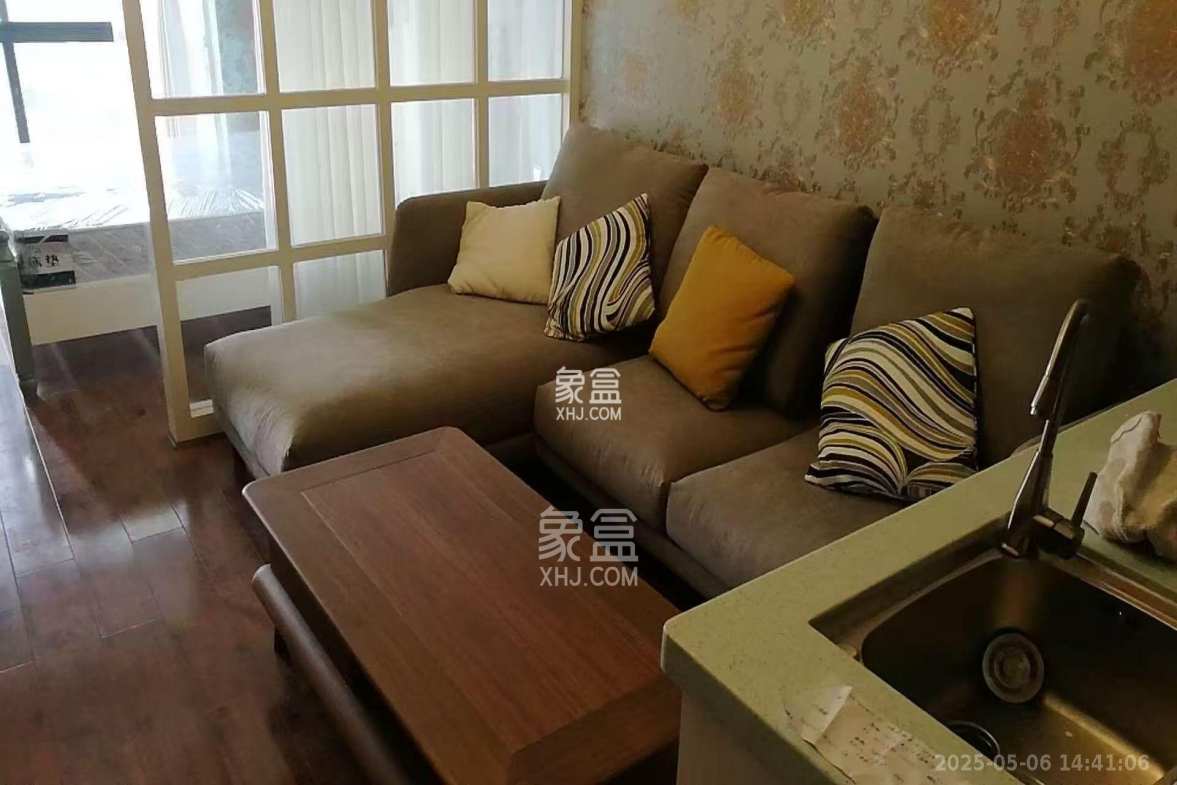 城南故事家园  1室1厅1卫    1600.0元/月 城南故事家园  1室1厅1卫    1600.0元/月室内图