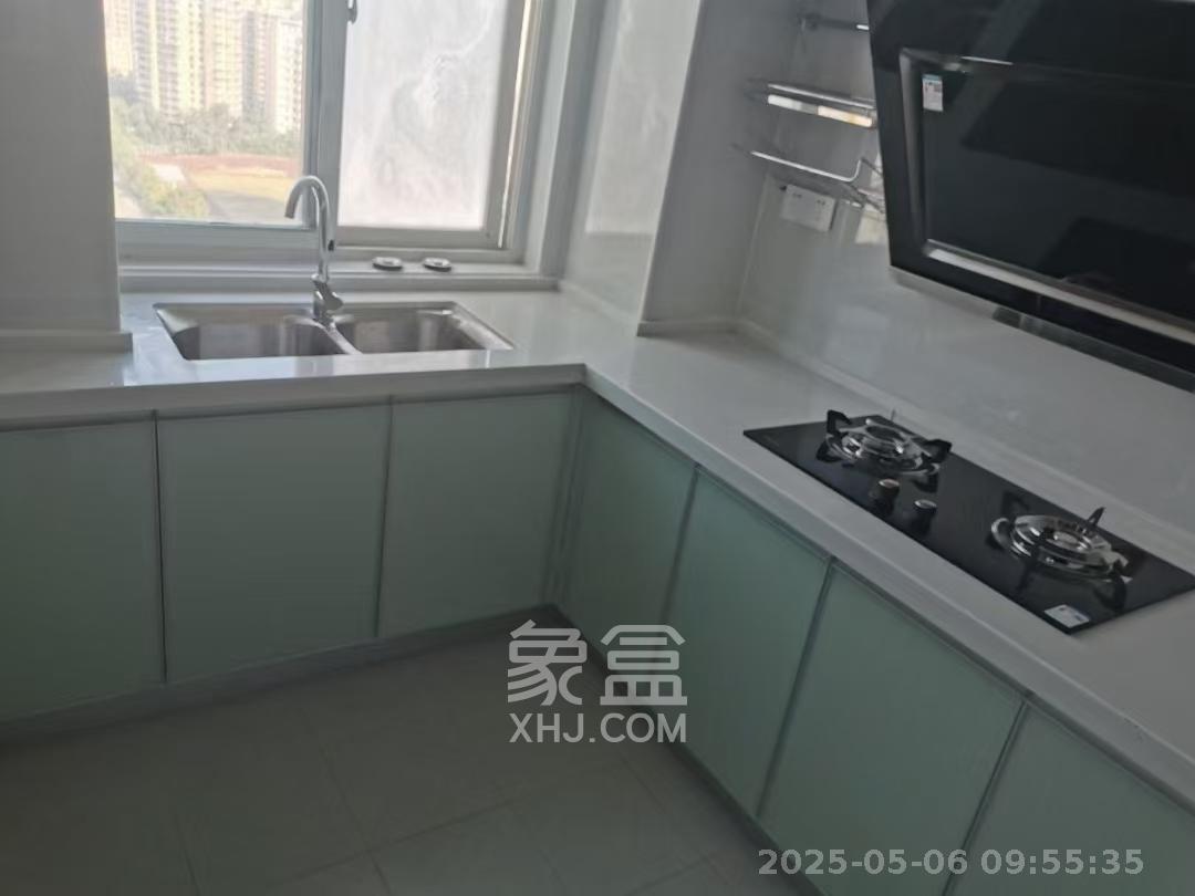 开源鑫苑  2室2厅1卫   1800.00元/月室内图