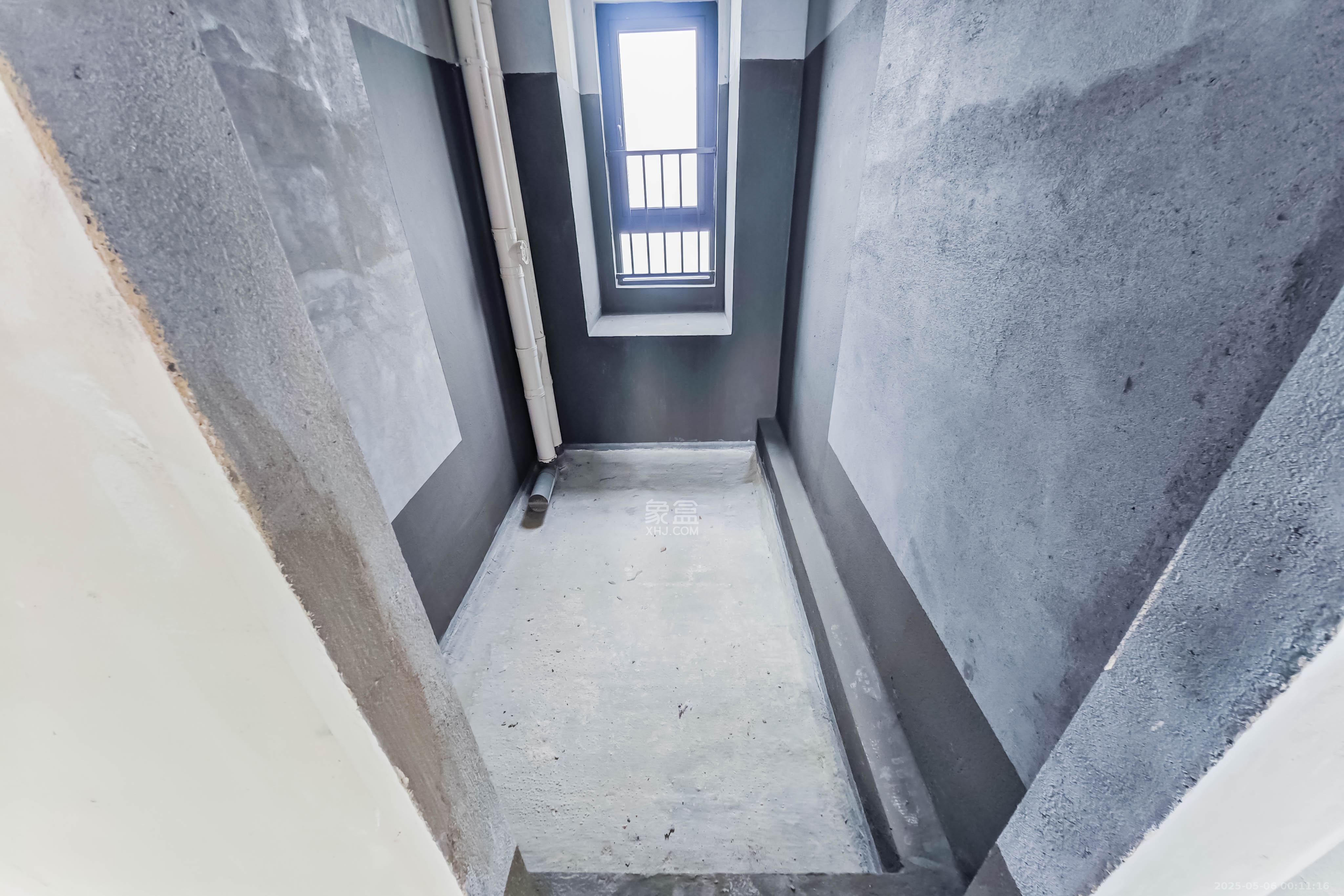 建发玖洲观澜  4室2厅2卫   182.00万其他