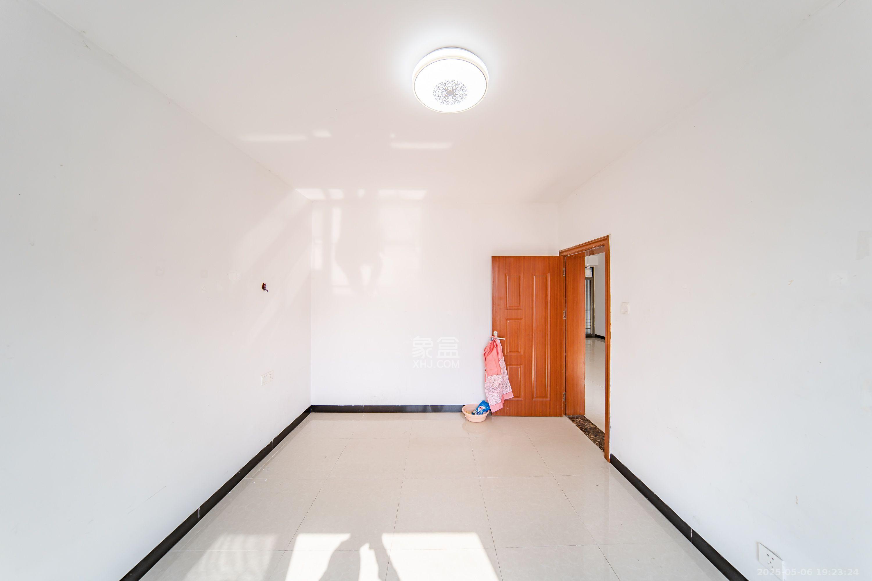 湘熙水郡(观澜海赋家园) 3室2厅1卫 2200.0元/月 湘熙水郡(观澜海赋家园) 3室2厅1卫 2200.0元/月室内图