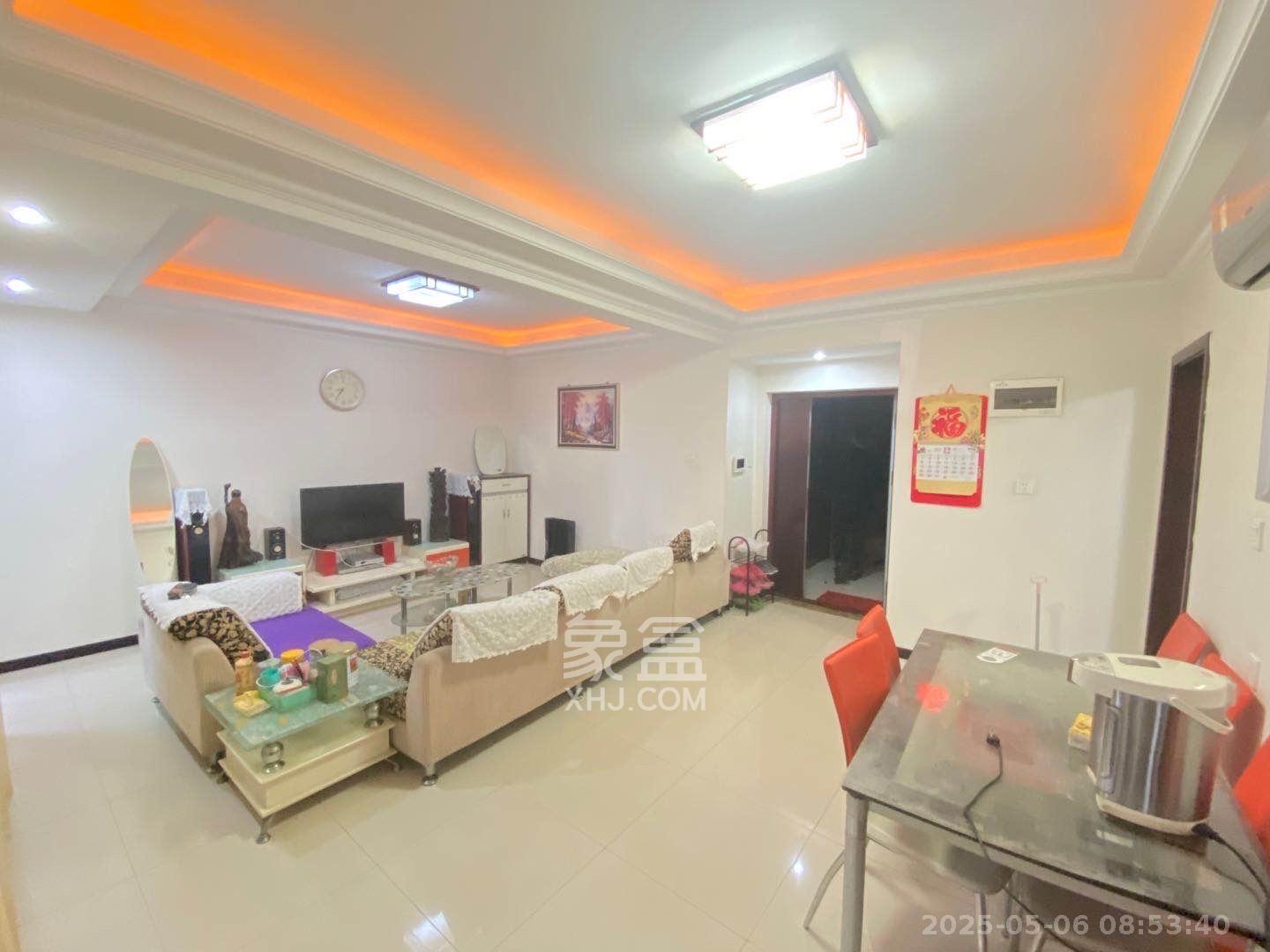 公园9号  3室2厅1卫    3600.0元/月 公园9号  3室2厅1卫    3600.0元/月室内图