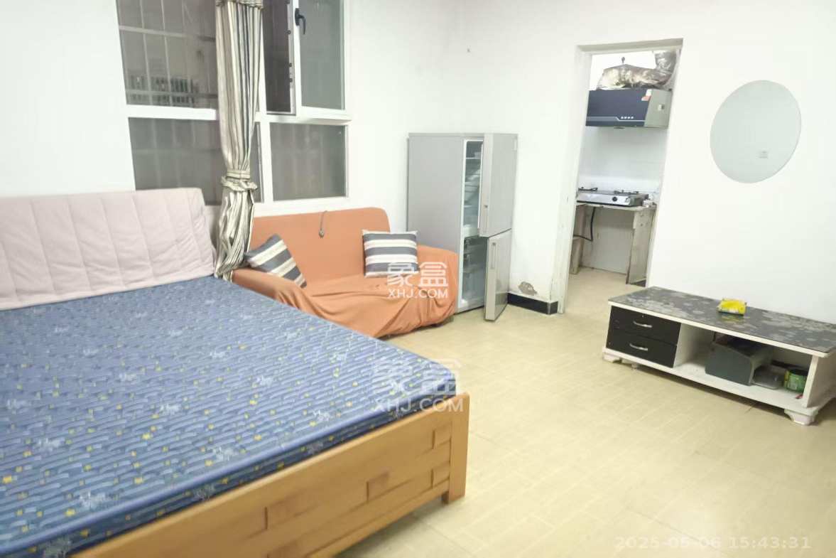 师敬湾巷散盘 1室1厅1卫 1600.0元/月 师敬湾巷散盘 1室1厅1卫 1600.0元/月室内图