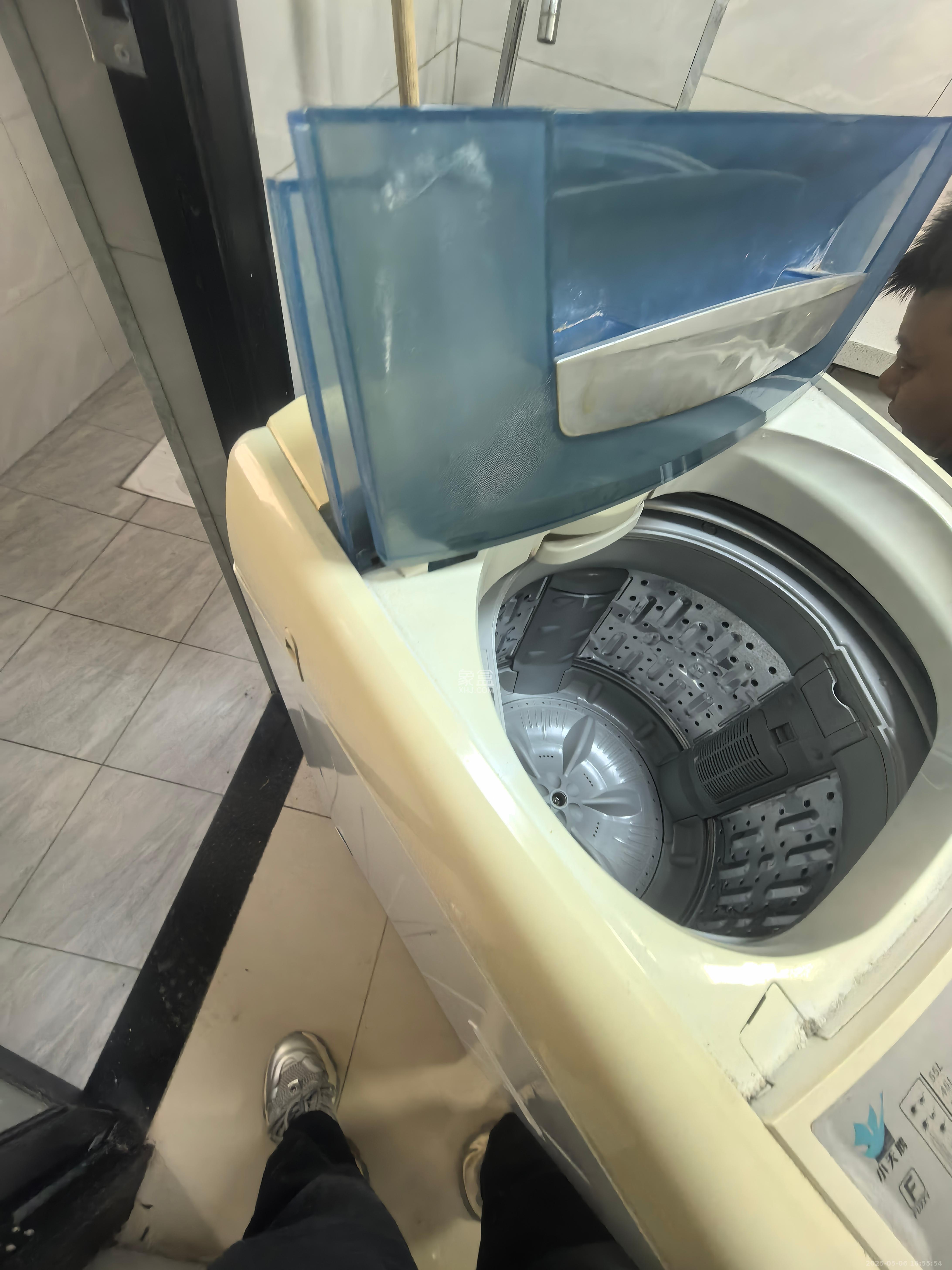 柏丽广场  1室1厅1卫   700.00元/月室内图