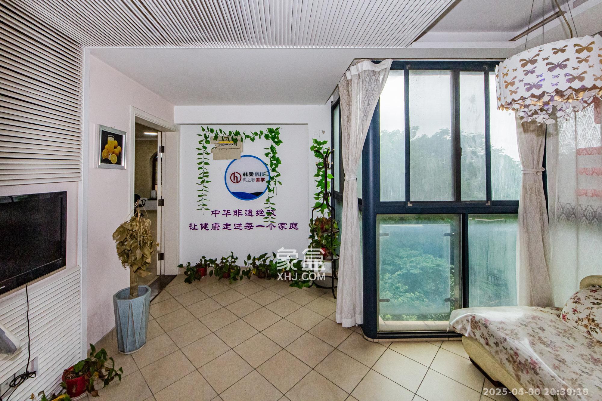 湘江世纪城悦江苑 3室2厅2卫 3500.0元/月 湘江世纪城悦江苑 3室2厅2卫 3500.0元/月室内图