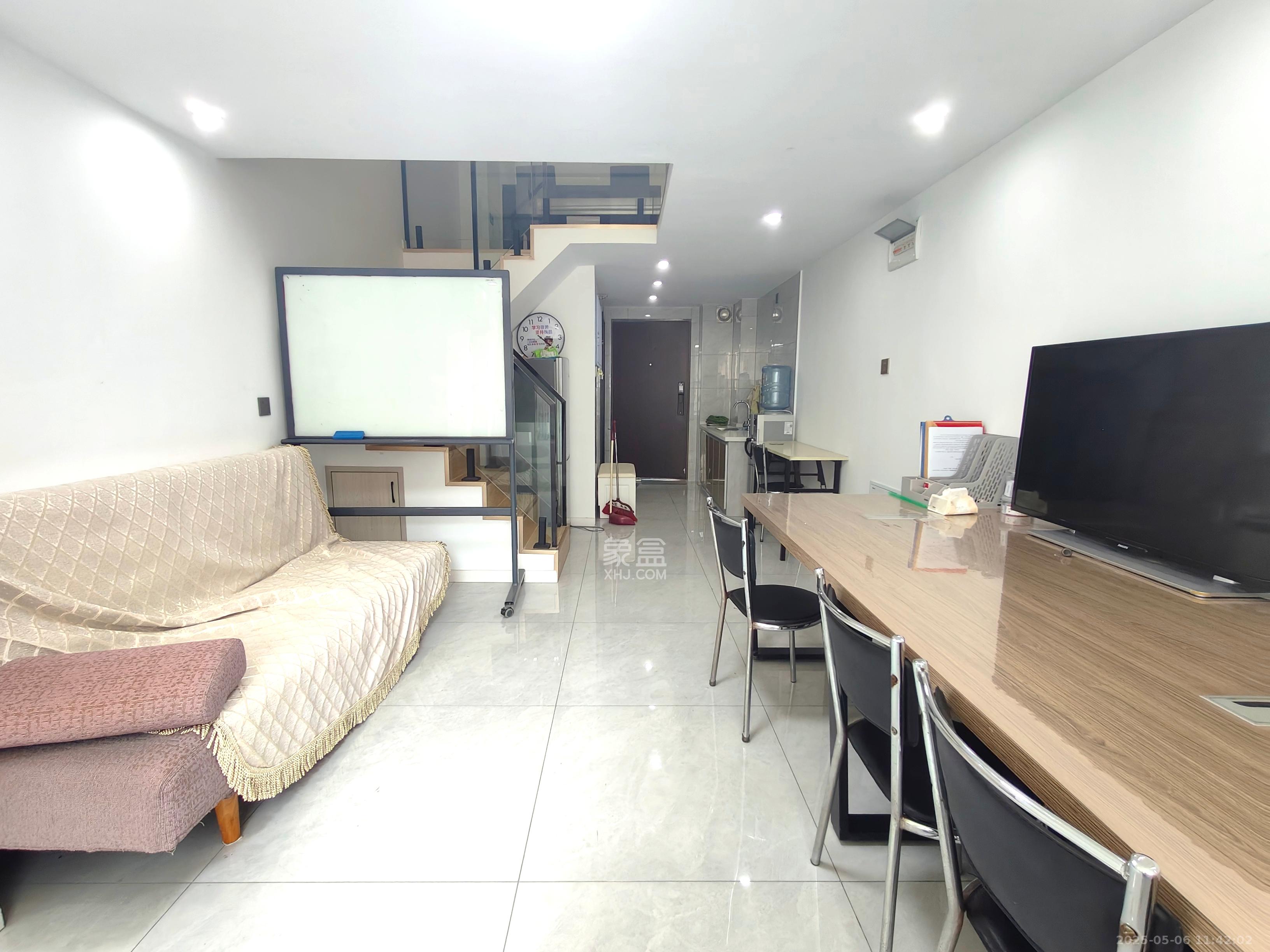 佳兆业云顶都汇  2室1厅1卫   1800.00元/月