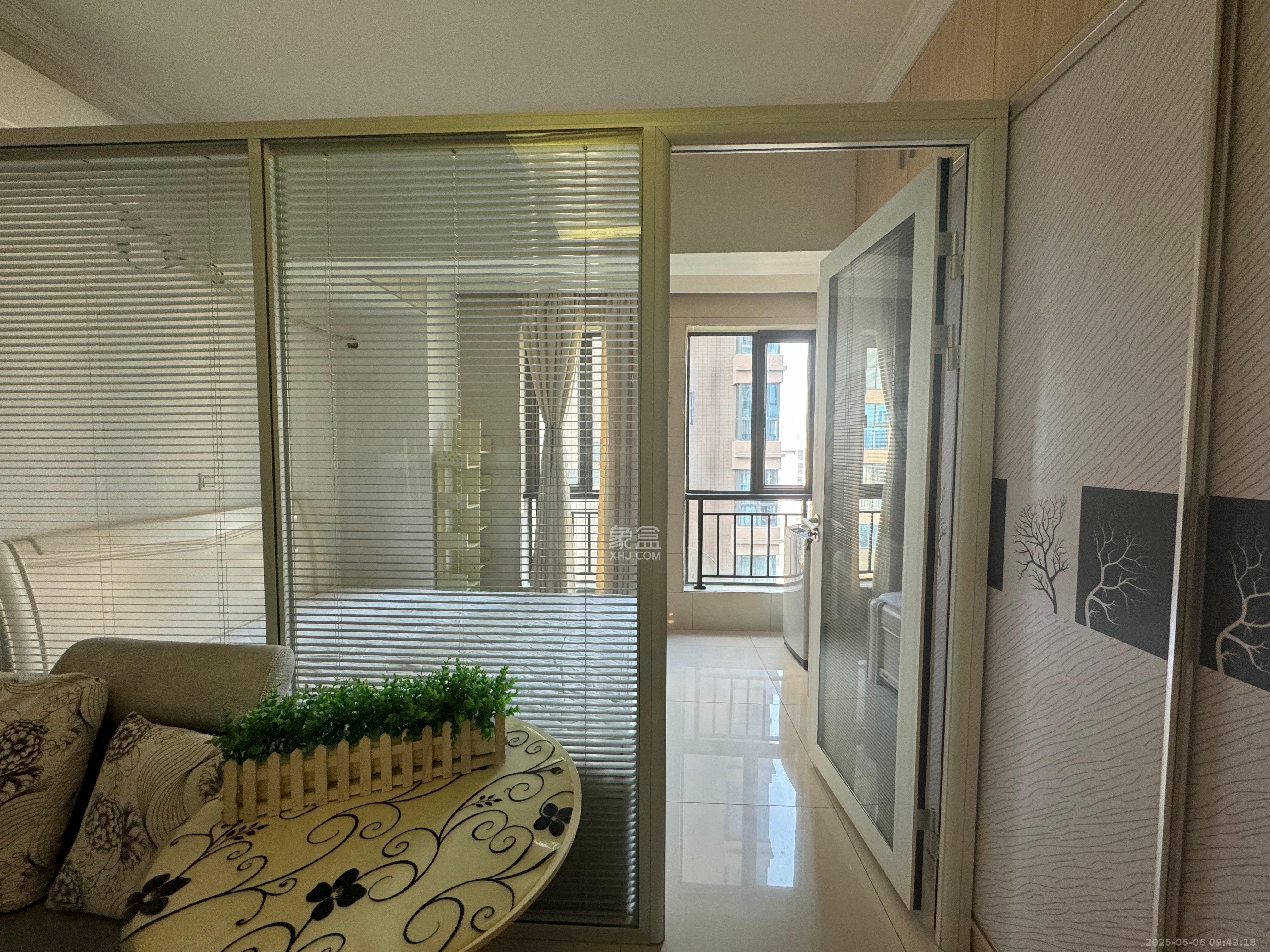 万象凯旋湾  1室1厅1卫   1300.00元/月室内图