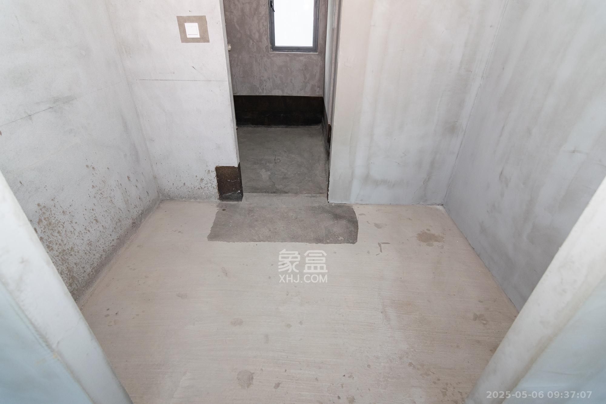 中交凤鸣九章 4室2厅2卫 180.0万 中交凤鸣九章 4室2厅2卫 180.0万其他