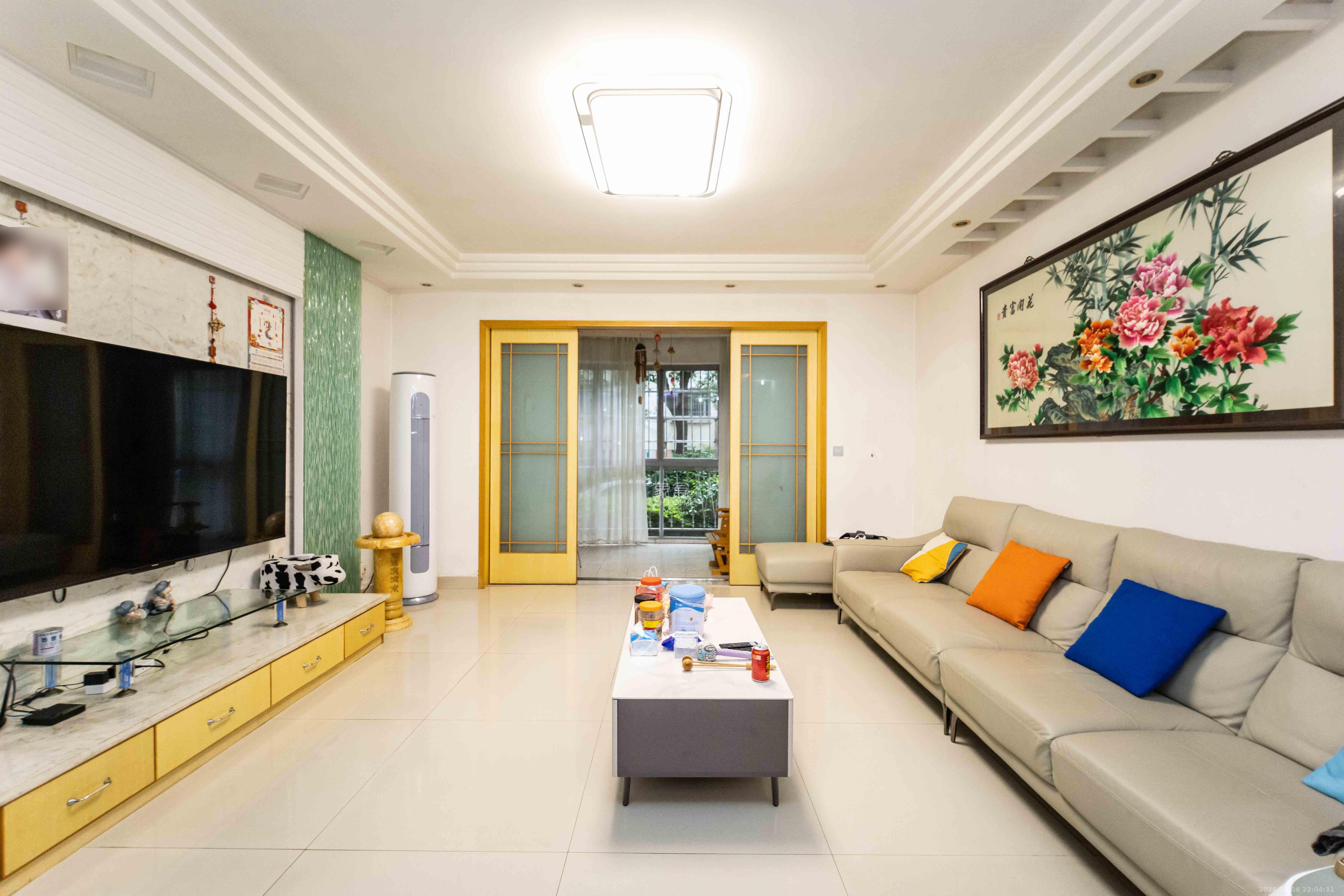 芙蓉苑 4室2厅1卫 98.0万 芙蓉苑 4室2厅1卫 98.0万客厅