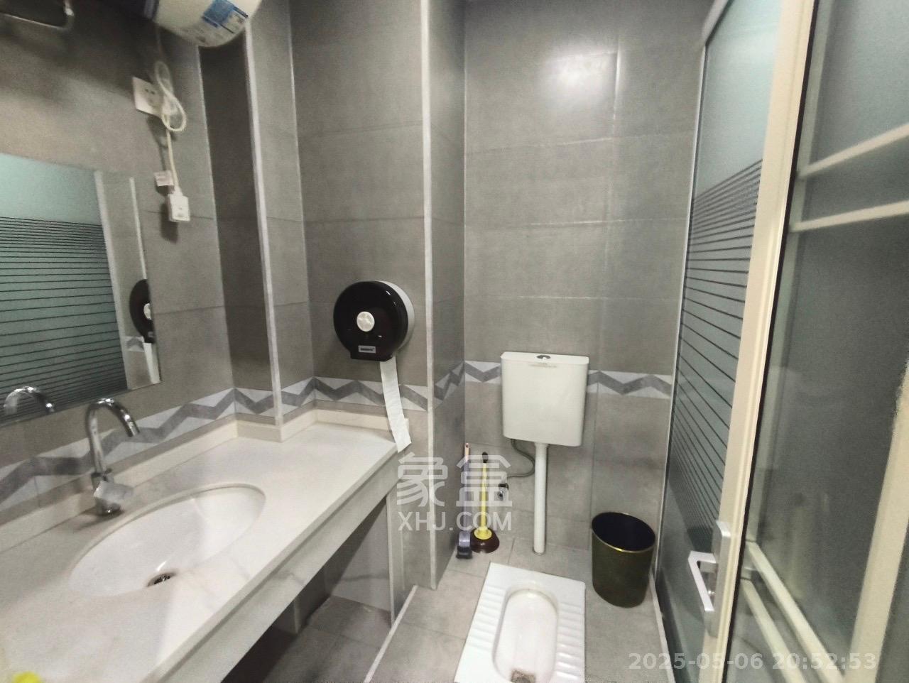 金鹰商业广场(金鹰商业大厦) 1室1厅1卫 3500.0元/月 金鹰商业广场(金鹰商业大厦) 1室1厅1卫 3500.0元/月室内图