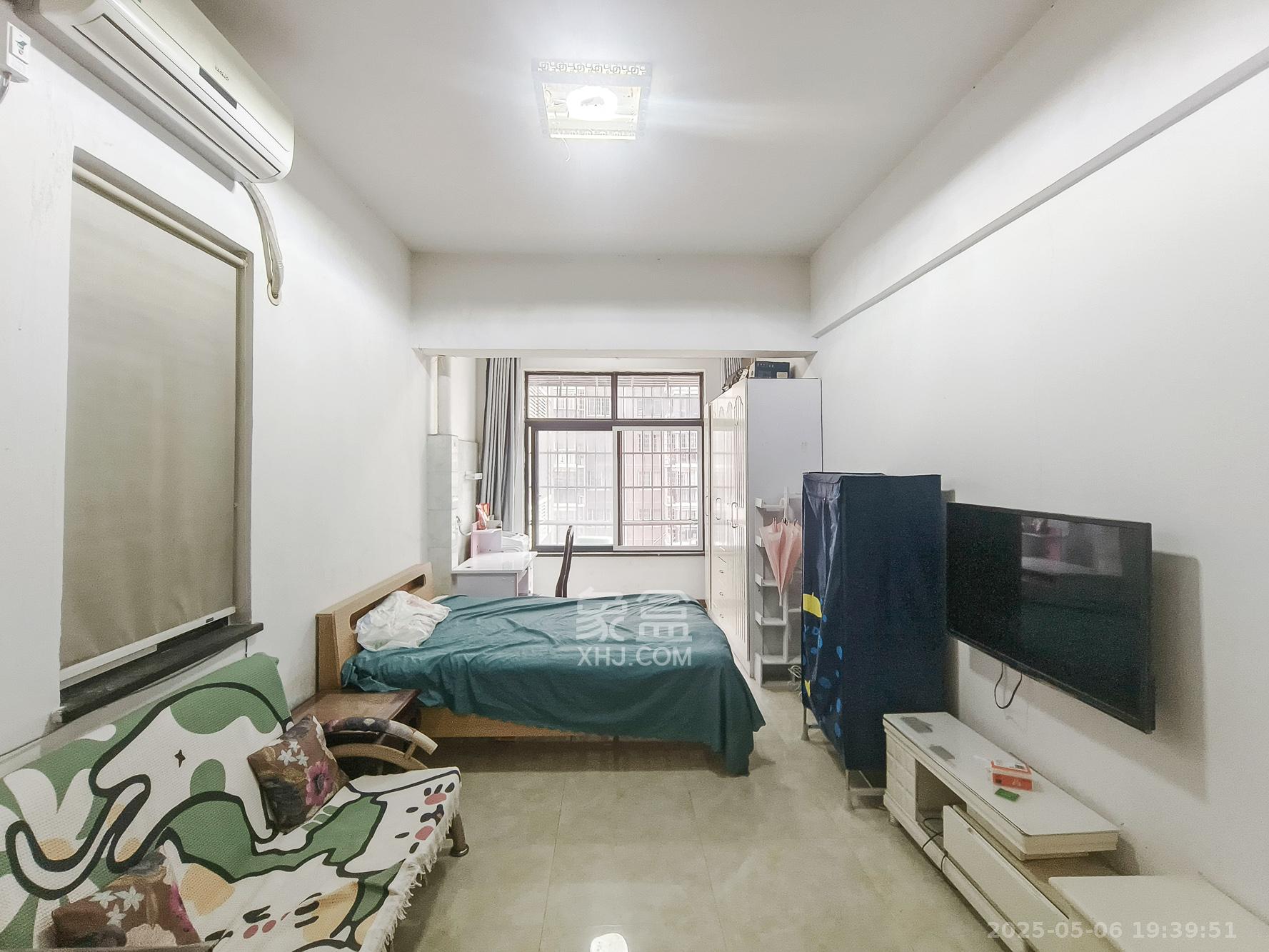 红树湾 1室1厅1卫 25.0万 红树湾 1室1厅1卫 25.0万客厅