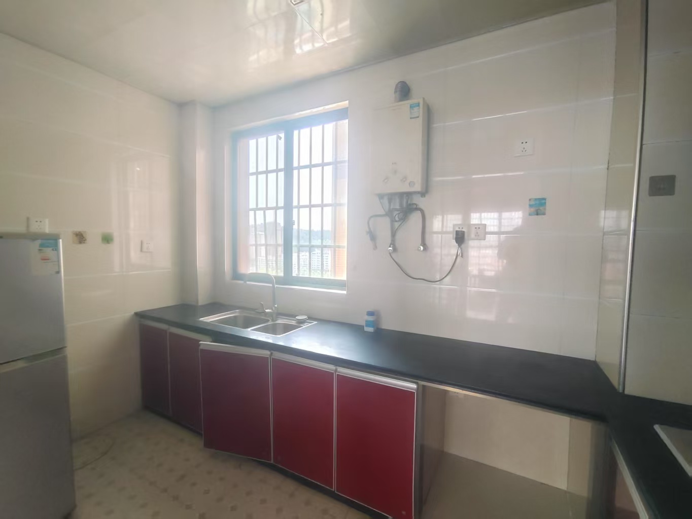 上尚城 4室2厅2卫 95.8万 上尚城 4室2厅2卫 95.8万室内图