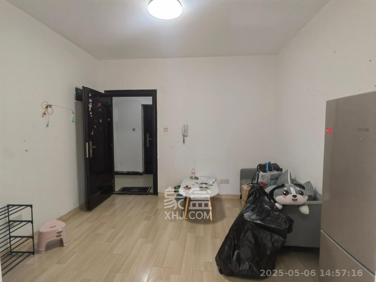 星典时代  1室1厅1卫   1500.00元/月室内图1