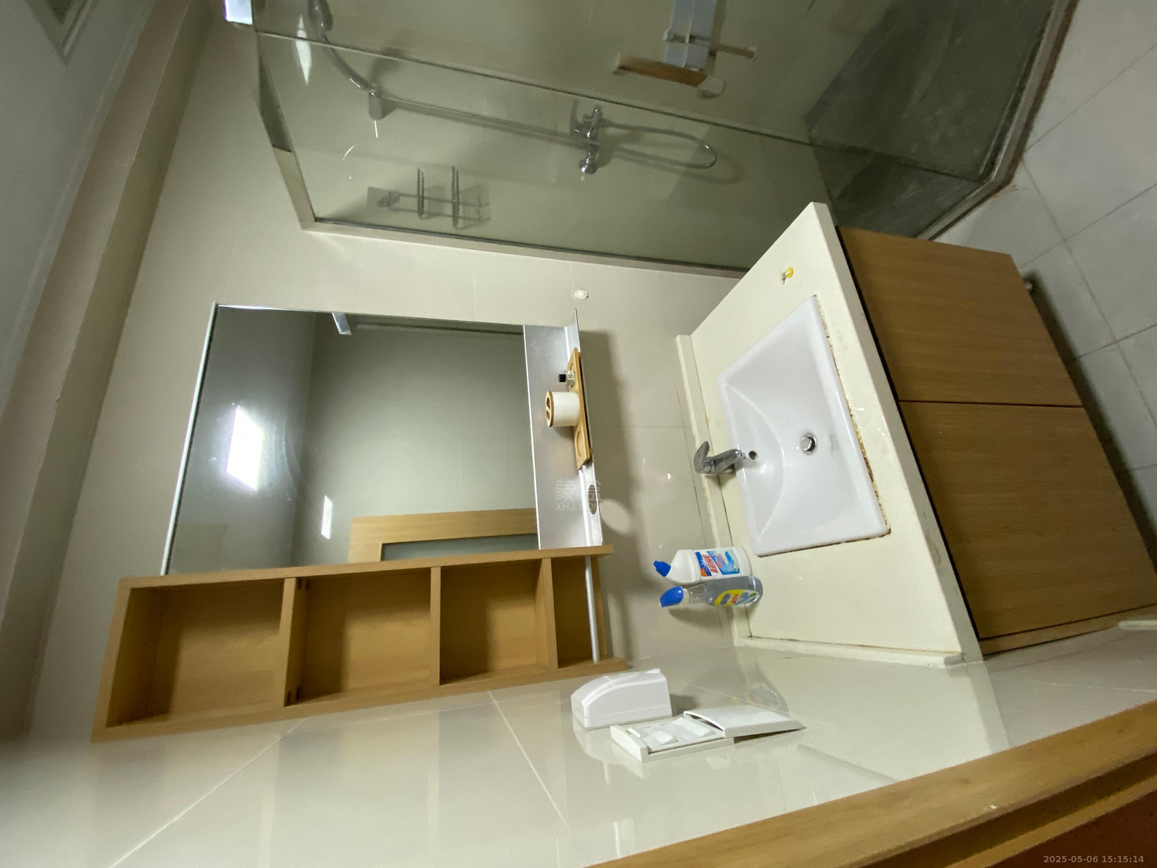 中泰财富湘江  1室0厅0卫   1400.00元/月