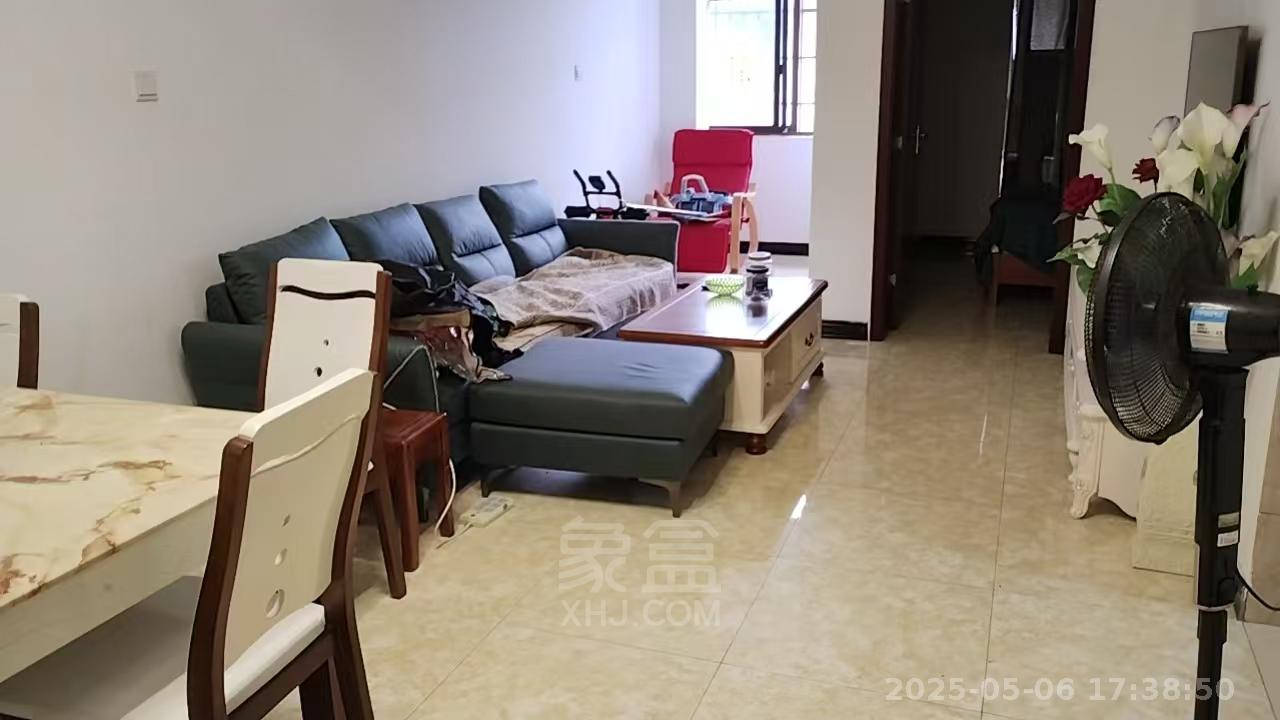 福鑫南郡 2室2厅1卫 1300.0元/月 福鑫南郡 2室2厅1卫 1300.0元/月室内图