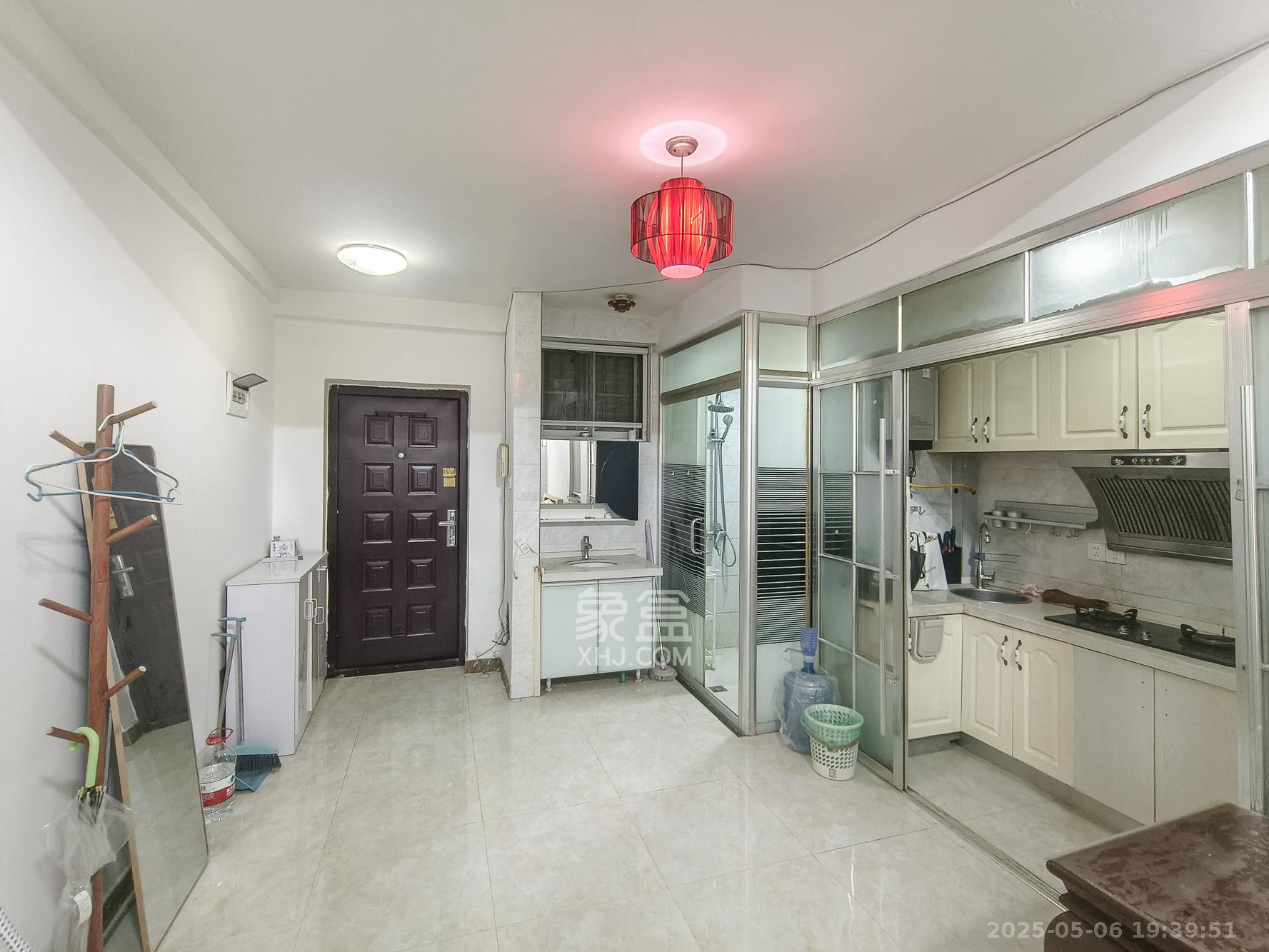 红树湾 1室1厅1卫 25.0万 红树湾 1室1厅1卫 25.0万客厅