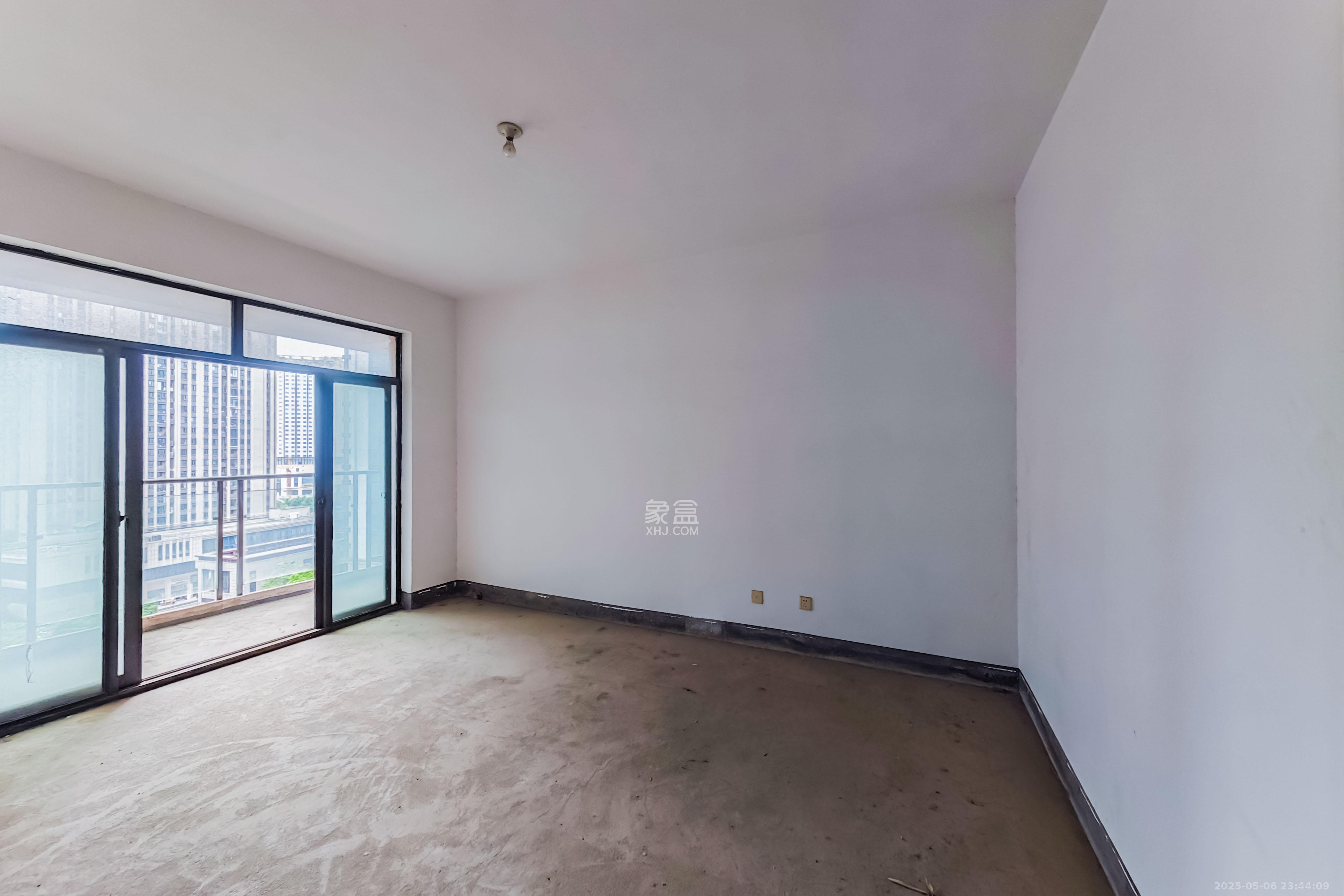 万树丹堤 3室2厅2卫 130.0万 万树丹堤 3室2厅2卫 130.0万其他