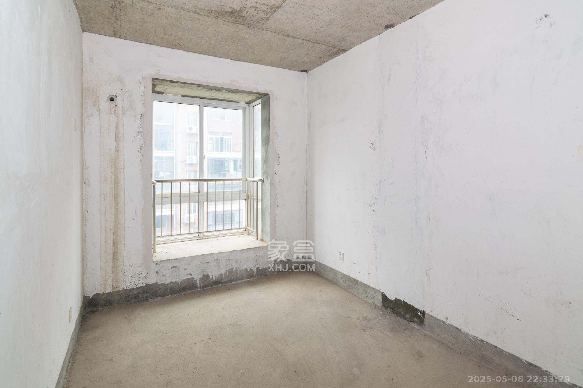 普瑞斯堡 4室2厅2卫 80.0万 普瑞斯堡 4室2厅2卫 80.0万卧室