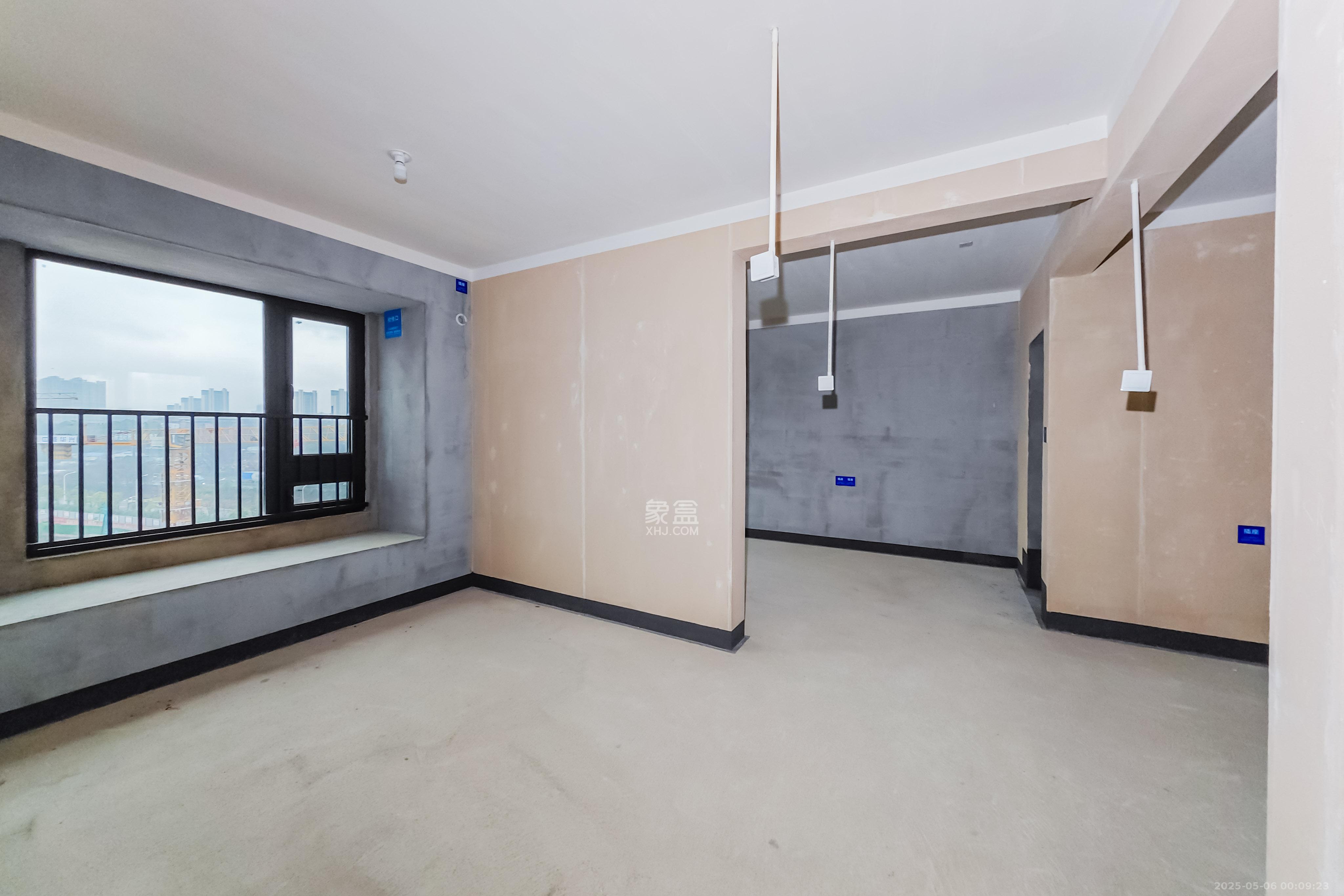 建发玖洲观澜  4室2厅2卫   145.00万其他