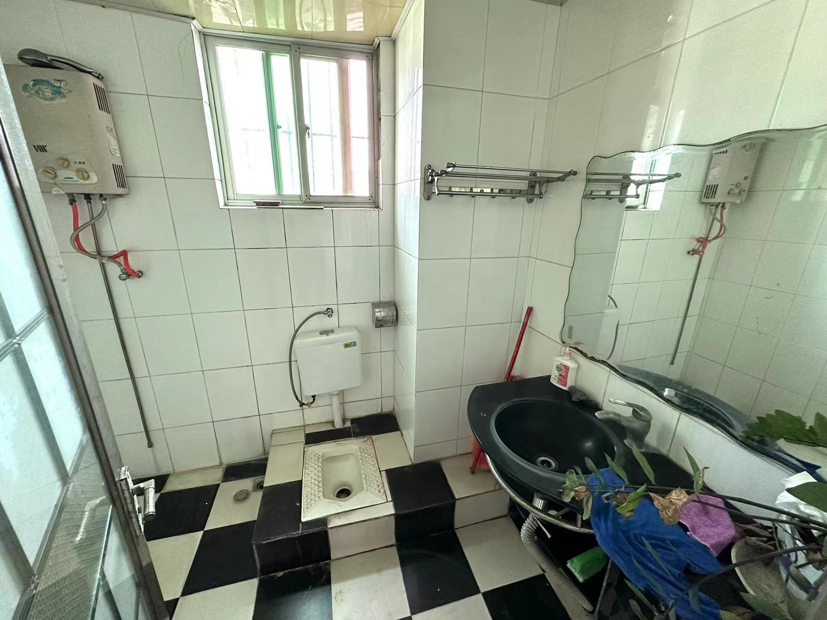 宏昌楼 3室2厅2卫 3000.0元/月 宏昌楼 3室2厅2卫 3000.0元/月室内图