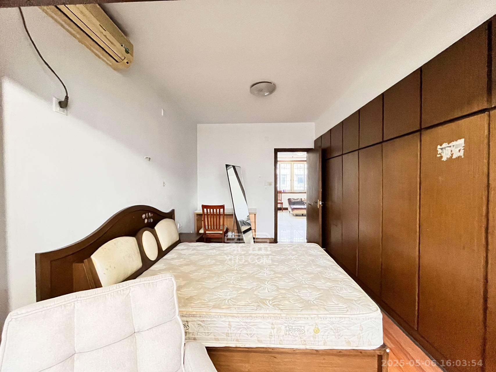 芙蓉区教师村 3室2厅1卫 1600.0元/月 芙蓉区教师村 3室2厅1卫 1600.0元/月室内图