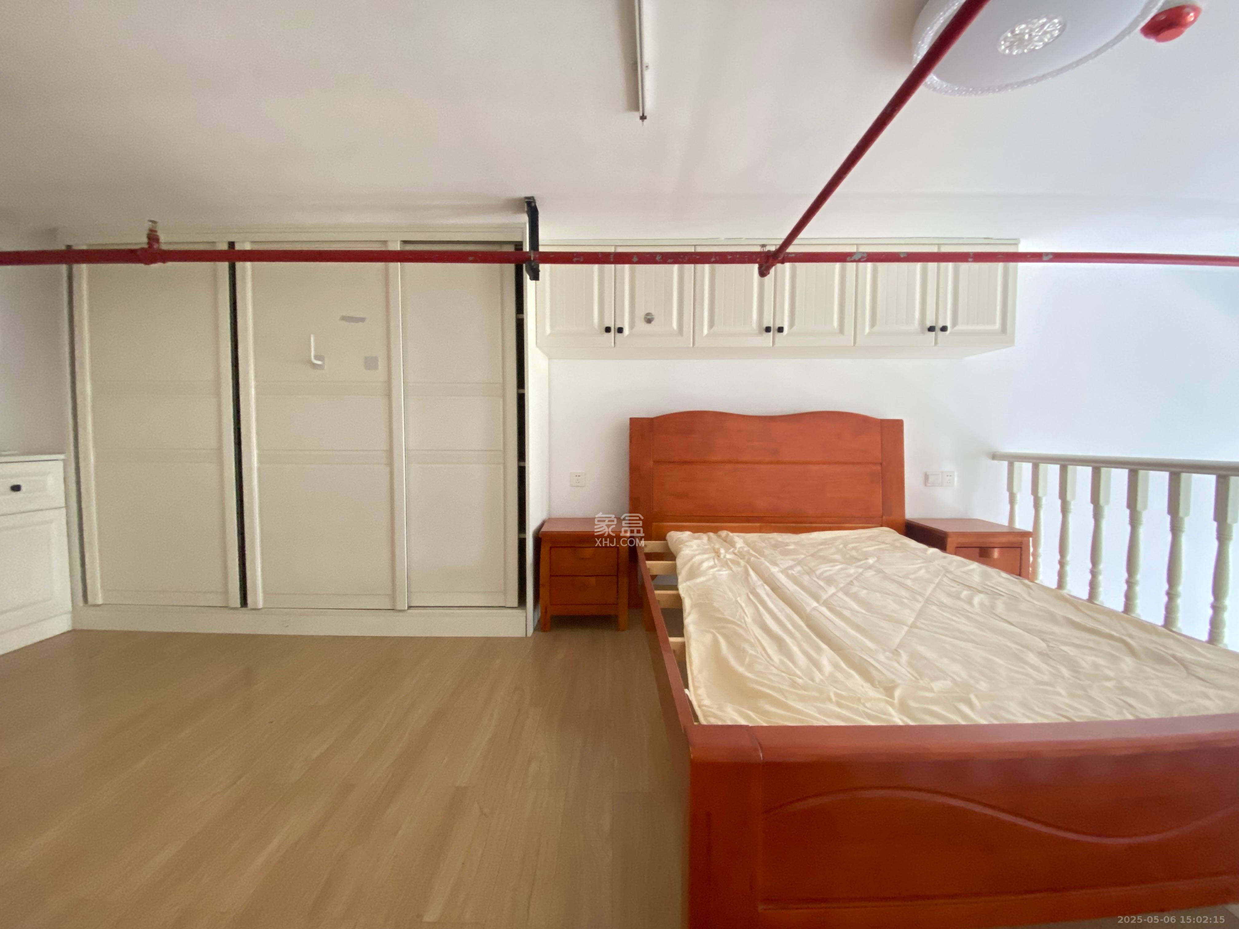 华润置地广场二期 1室1厅1卫 1800.0元/月 华润置地广场二期 1室1厅1卫 1800.0元/月室内图