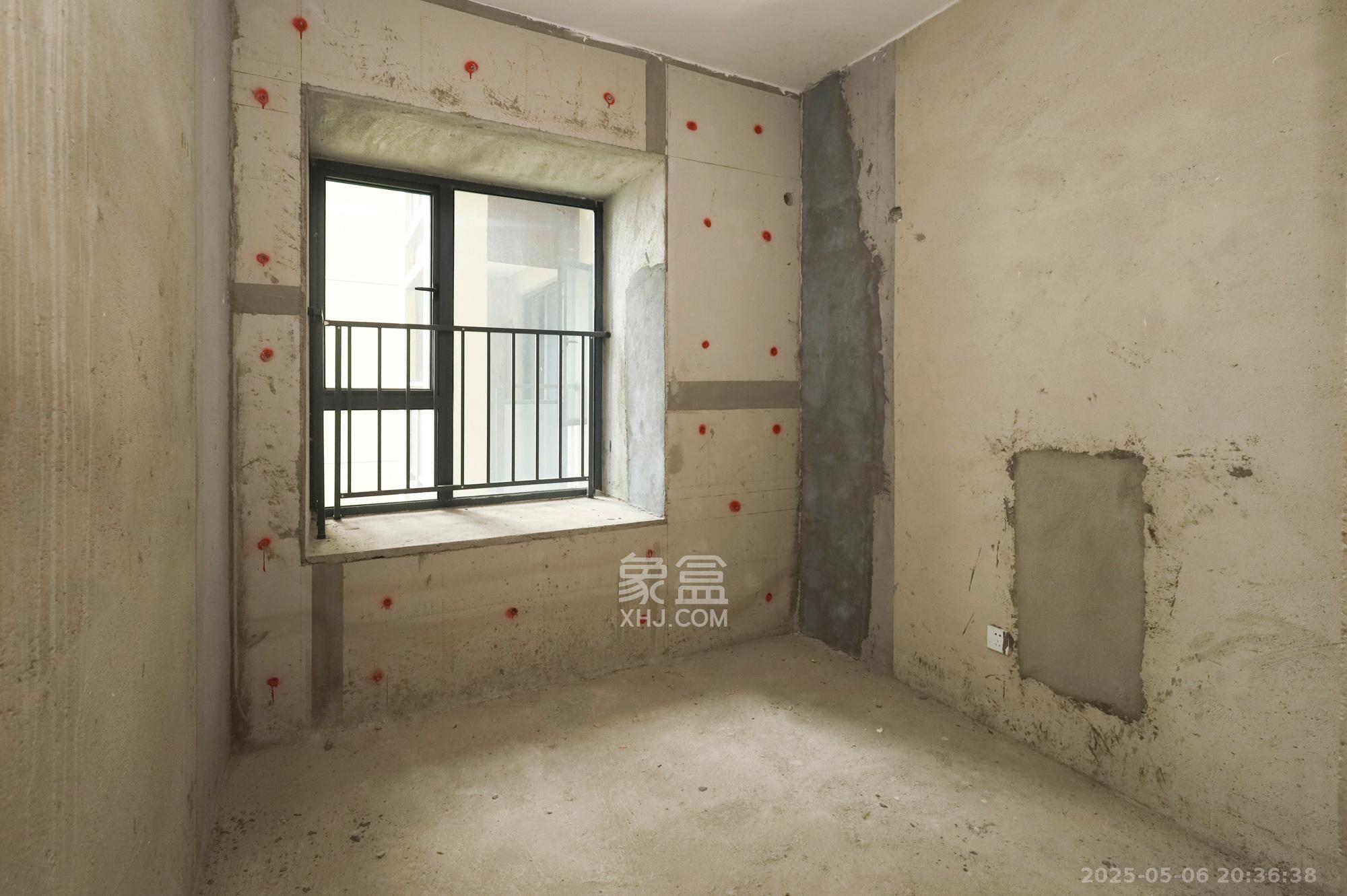 南璟滨江书苑  4室2厅2卫    62.0万 南璟滨江书苑  4室2厅2卫    62.0万卧室