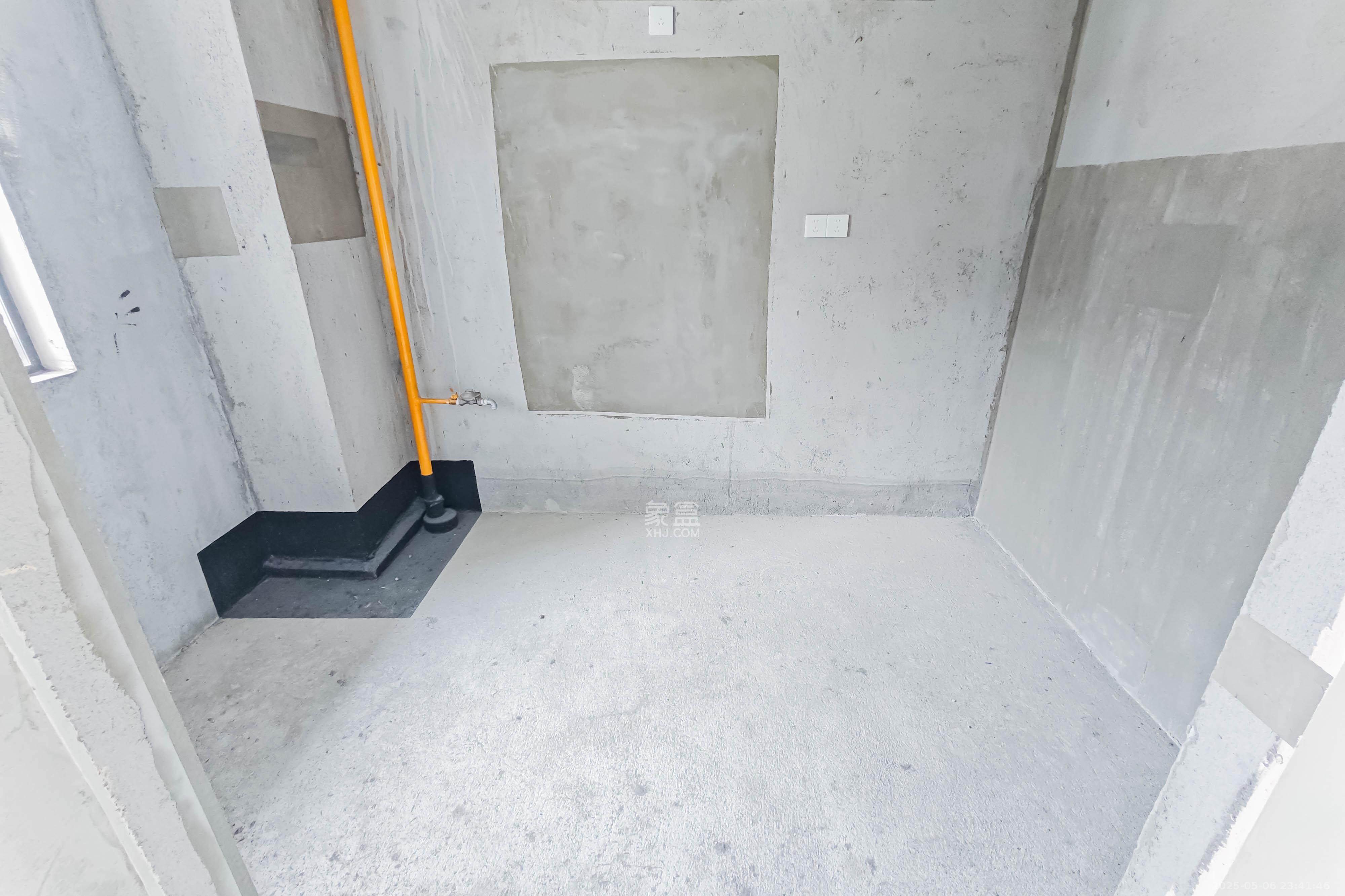 中交凤鸣东方  3室2厅2卫   158.00万其他