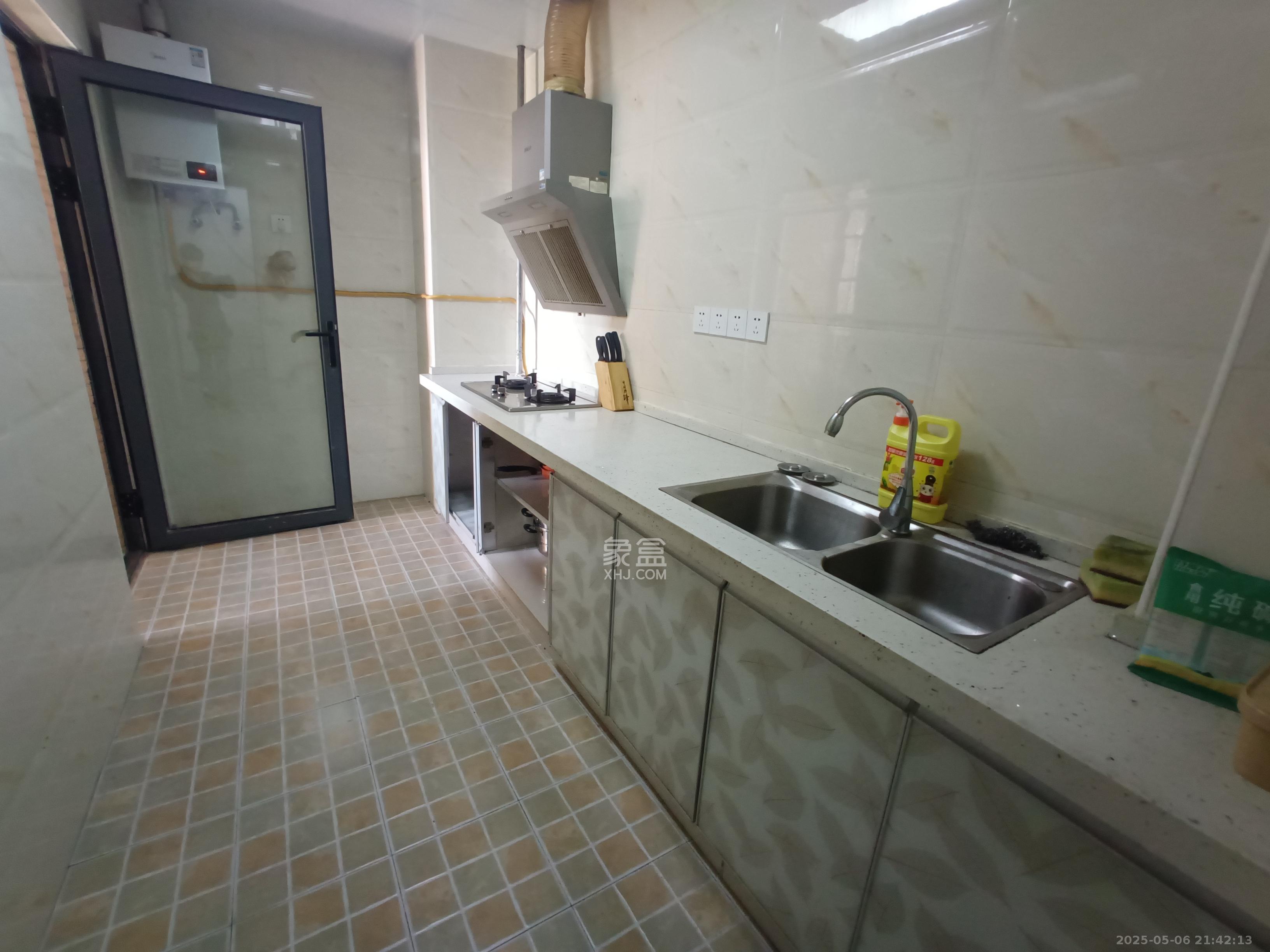 剑桥名门 2室2厅1卫 1900.0元/月 剑桥名门 2室2厅1卫 1900.0元/月室内图