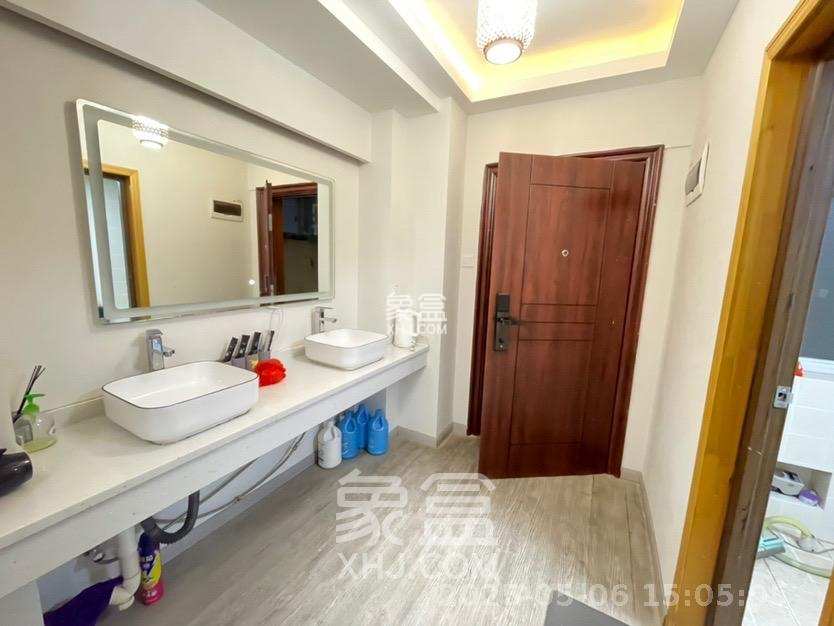 天心华庭  1室1厅1卫    2200.0元/月 天心华庭  1室1厅1卫    2200.0元/月室内图