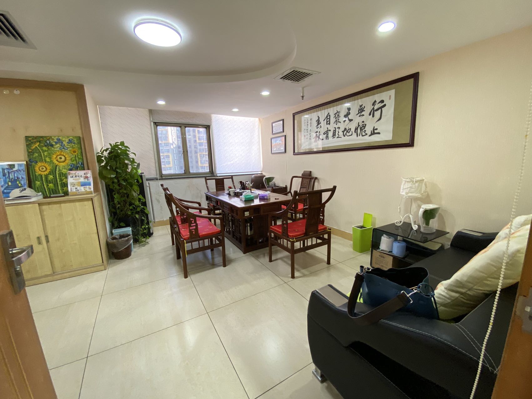 嘉陵大厦   435.0㎡     25000.00元/月
