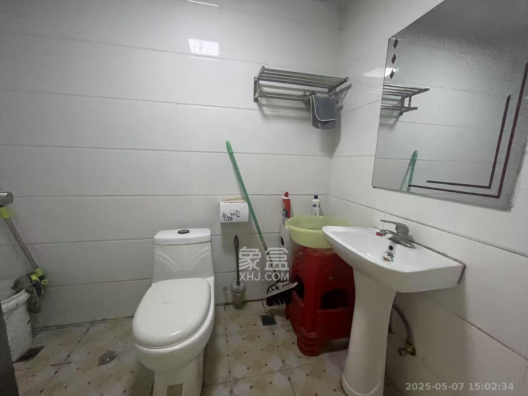 怡海星城 1室1厅1卫 1000.0元/月 怡海星城 1室1厅1卫 1000.0元/月室内图