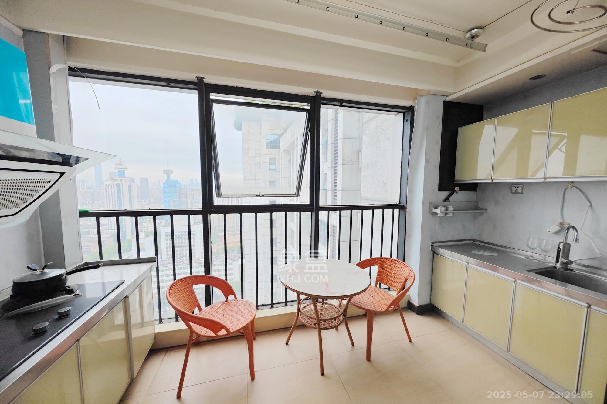 东塘瑞府 1室1厅1卫 28.0万 东塘瑞府 1室1厅1卫 28.0万厨房