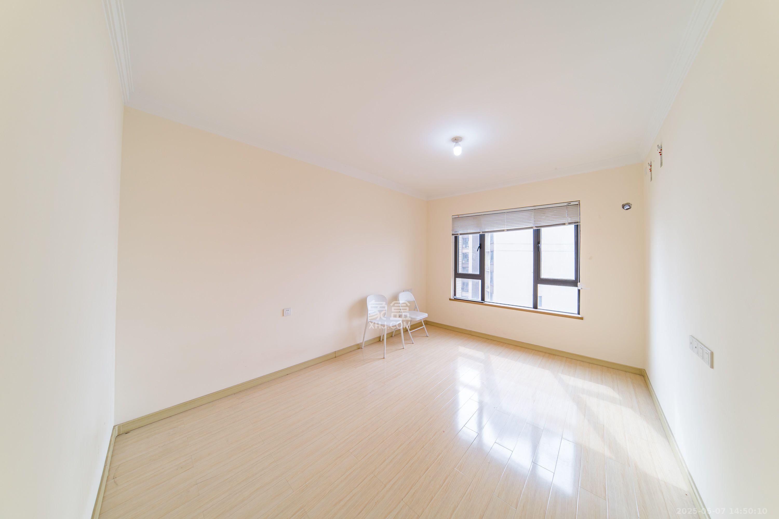 兰亭湾畔 3室2厅2卫 2800.0元/月 兰亭湾畔 3室2厅2卫 2800.0元/月室内图