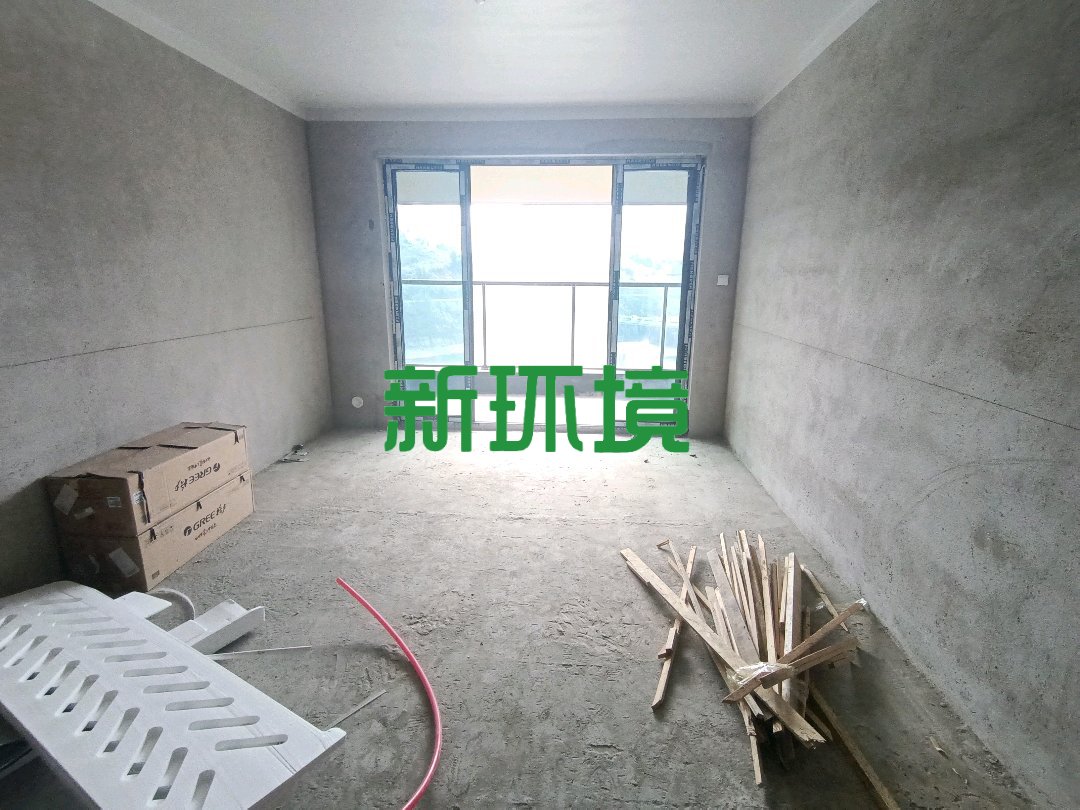 荣盛华府  3室2厅2卫   91.00万客厅