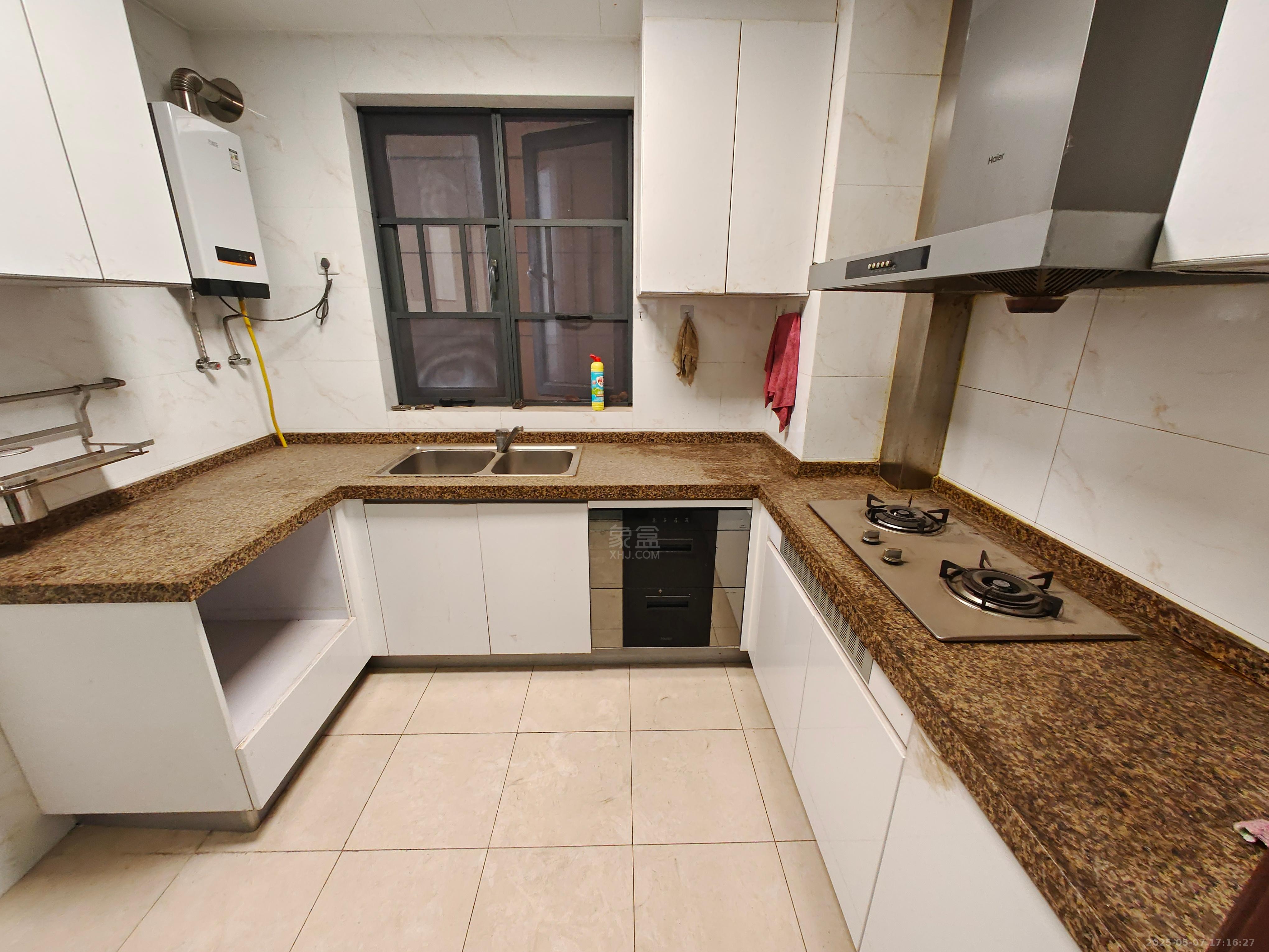 恒大华府 3室2厅1卫 1800.0元/月 恒大华府 3室2厅1卫 1800.0元/月室内图