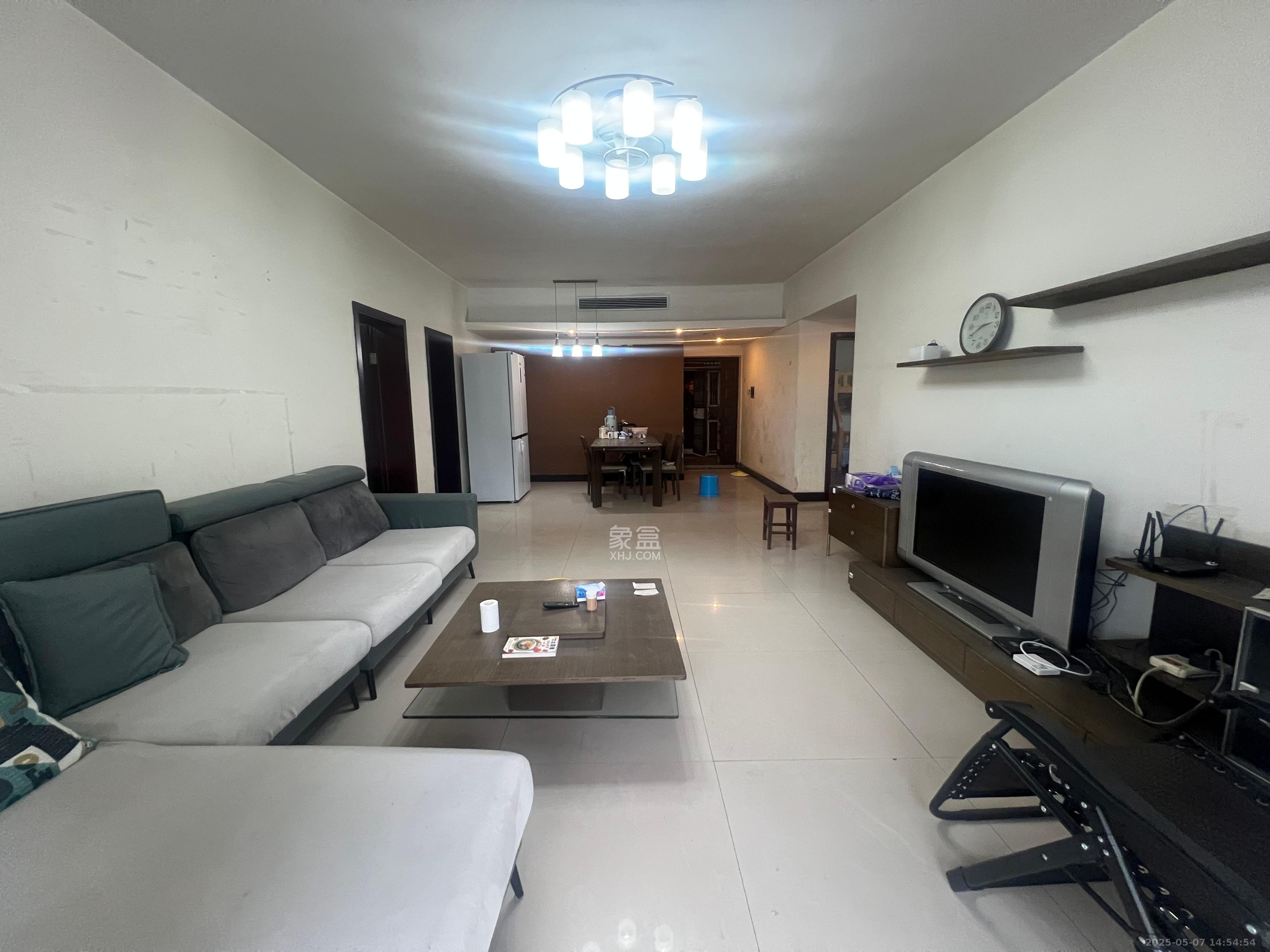 HC新城(建工集团单位房)  3室2厅2卫    2600.0元/月 HC新城(建工集团单位房)  3室2厅2卫    2600.0元/月